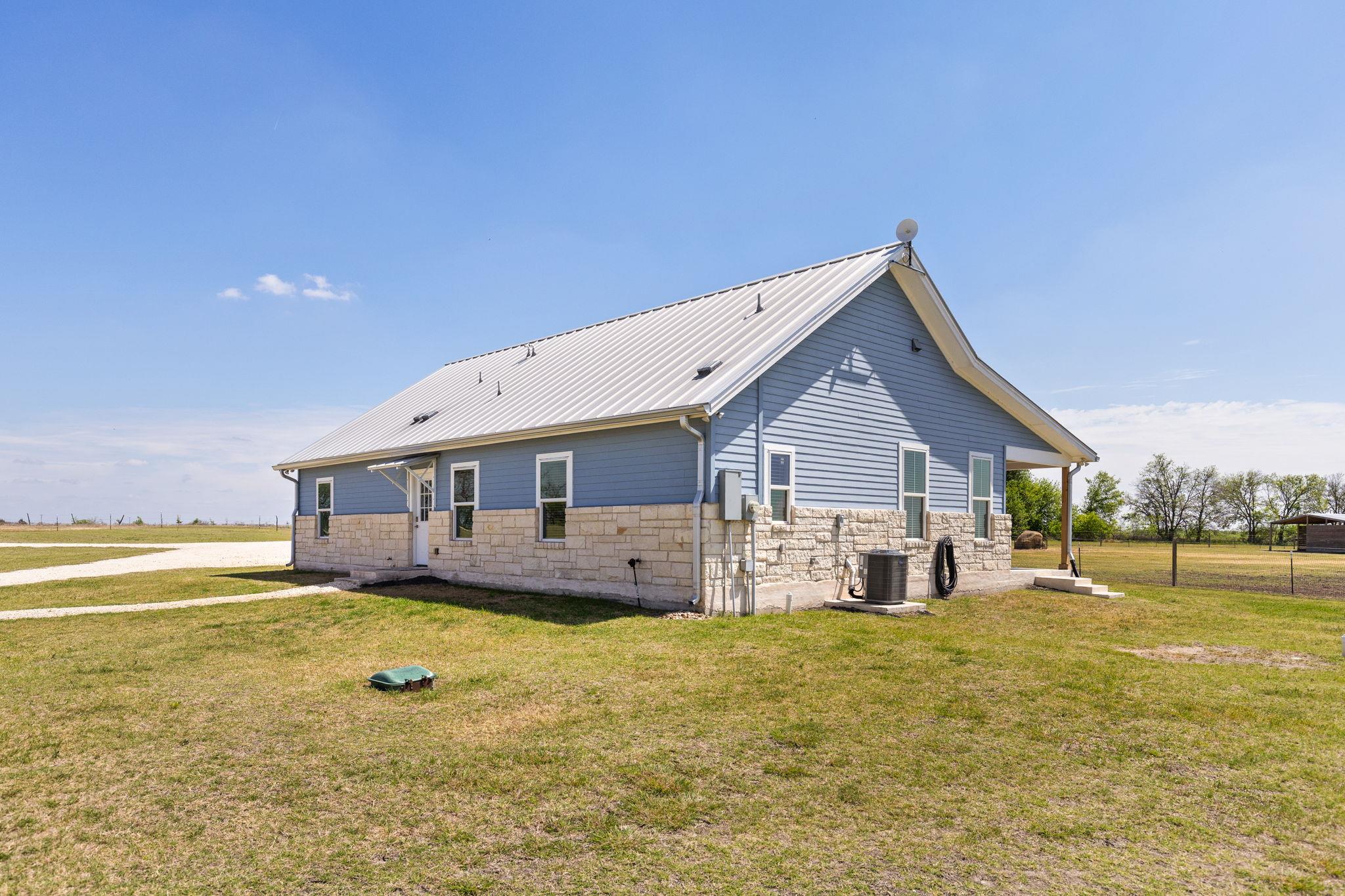 22001 Fm 971, Granger, TX 76530