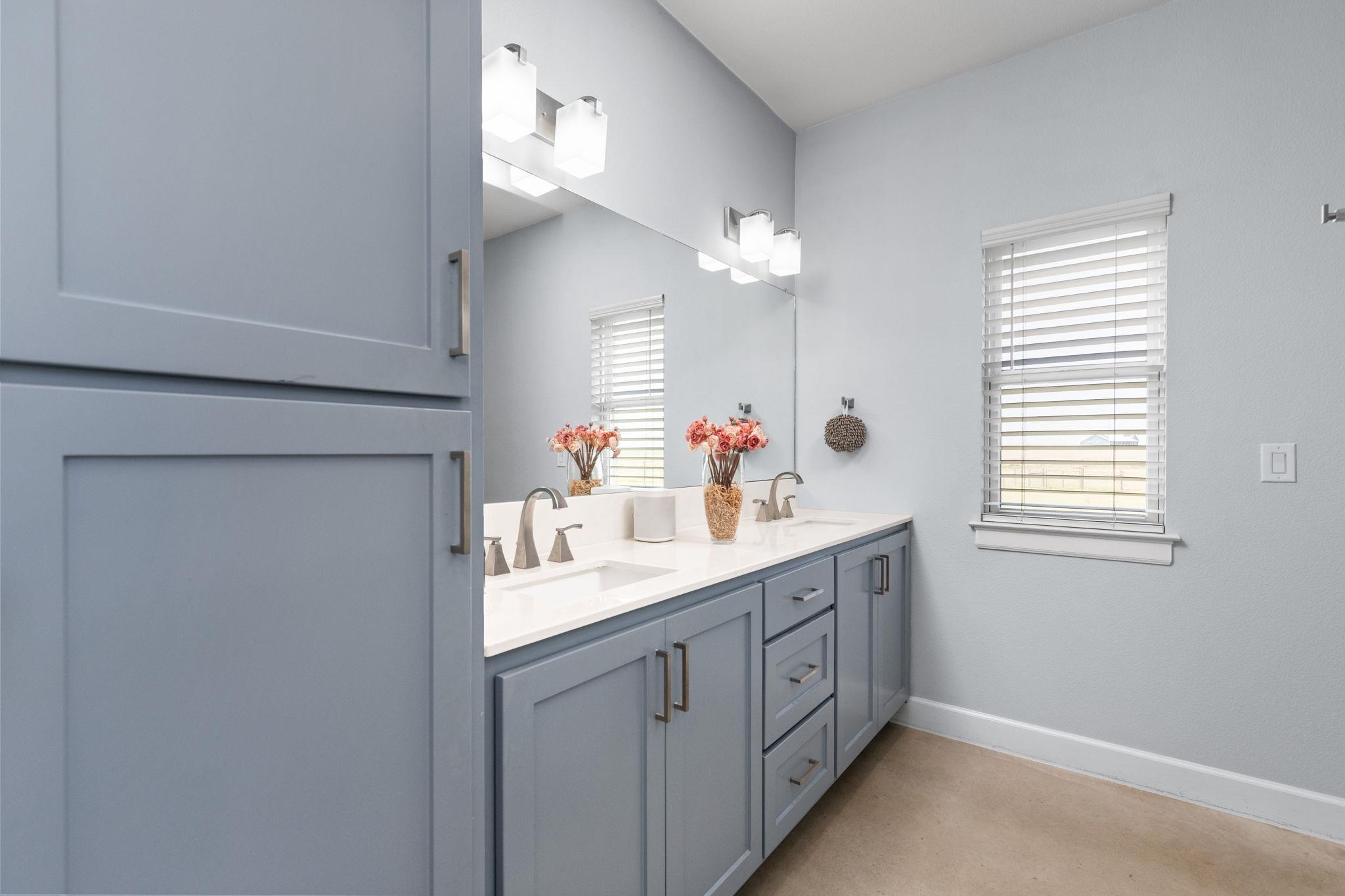 22001 Fm 971, Granger, TX 76530