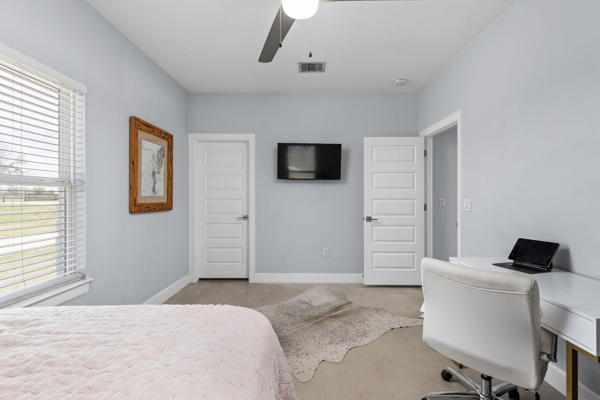 22001 Fm 971, Granger, TX 76530