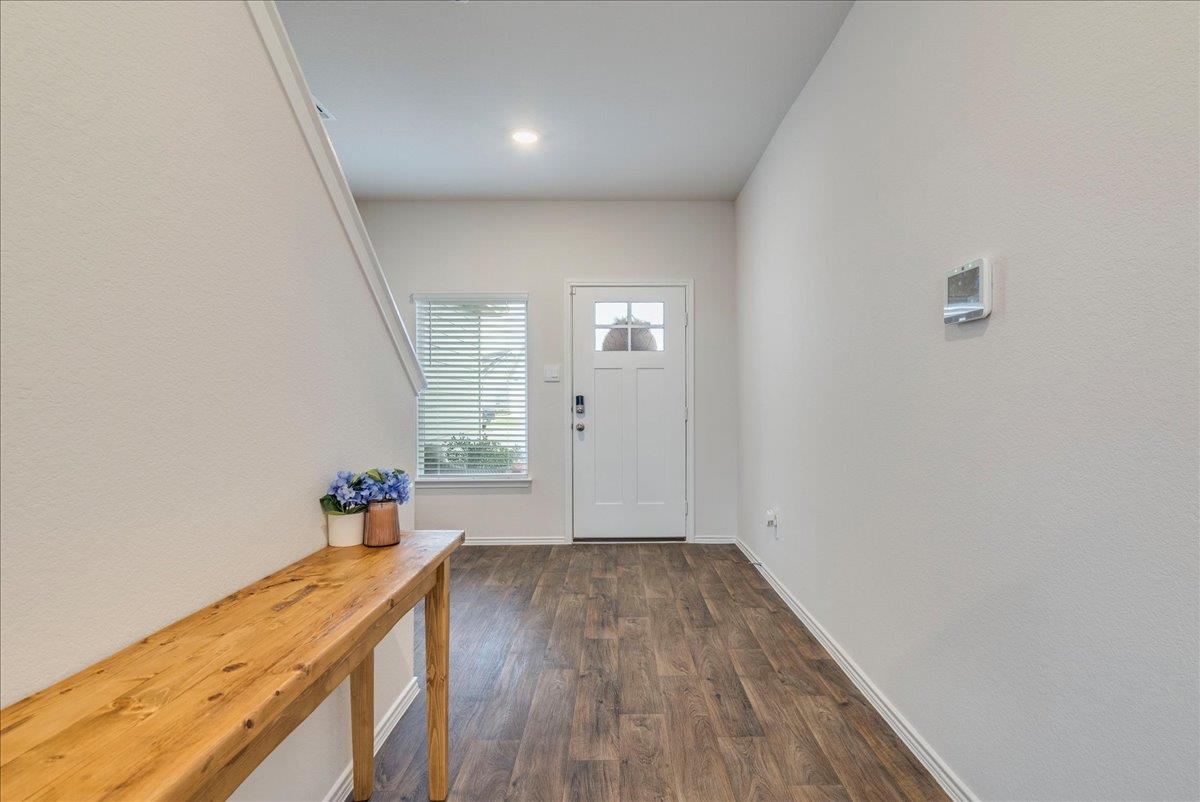 125 Frogmore Loop, Uhland, TX 78640