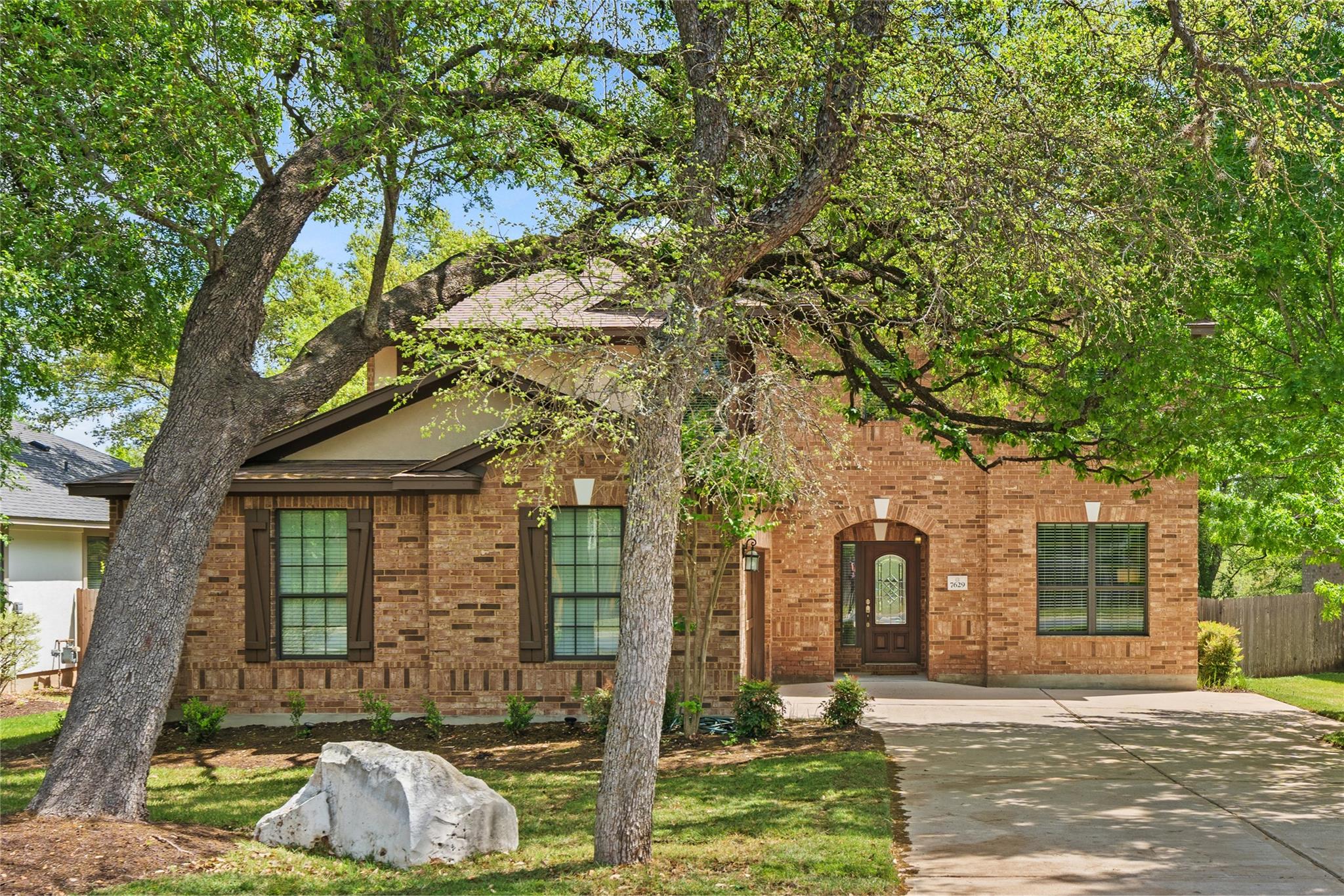 7629 Brecourt Manor Way, Austin, TX 78739