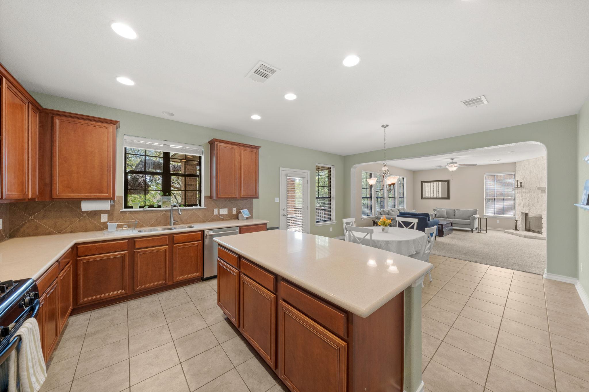 7629 Brecourt Manor Way, Austin, TX 78739