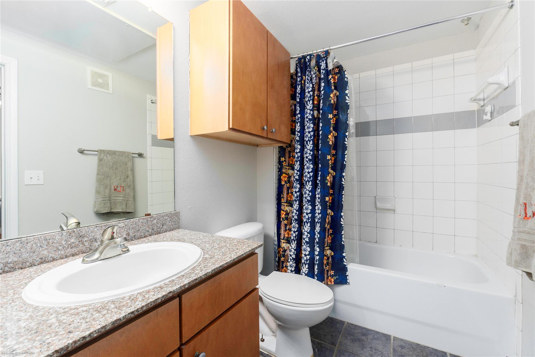 2502 Leon St # 305, Austin, TX 78705