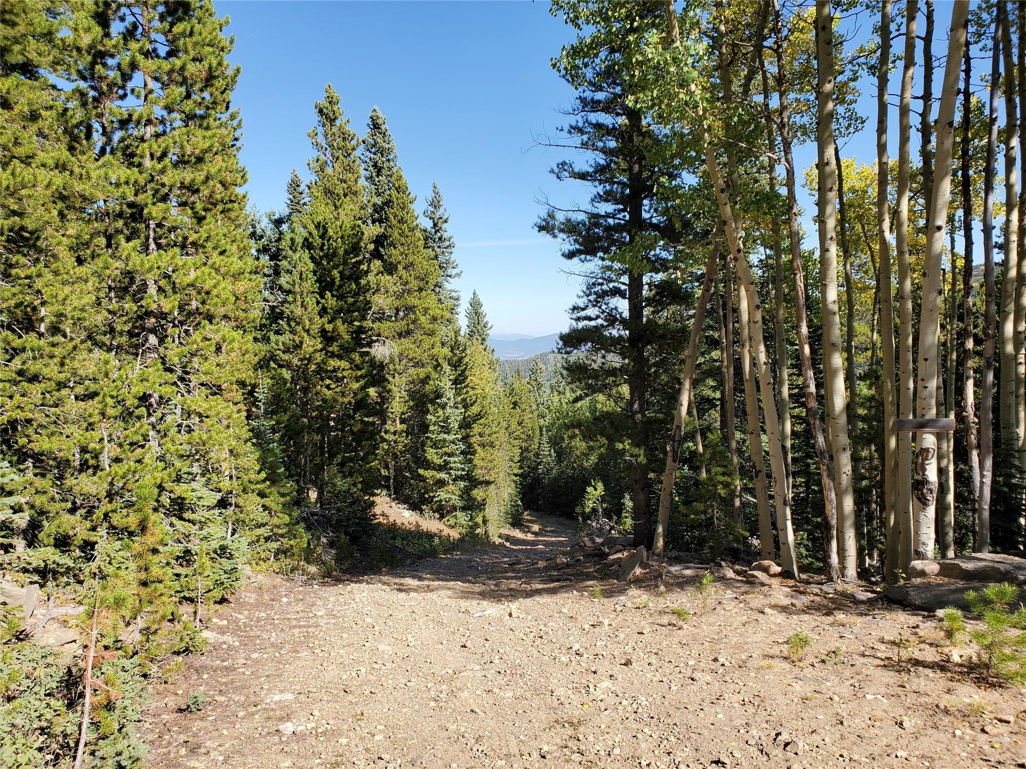 400 Long Road Rd, Out of State, CO 80452