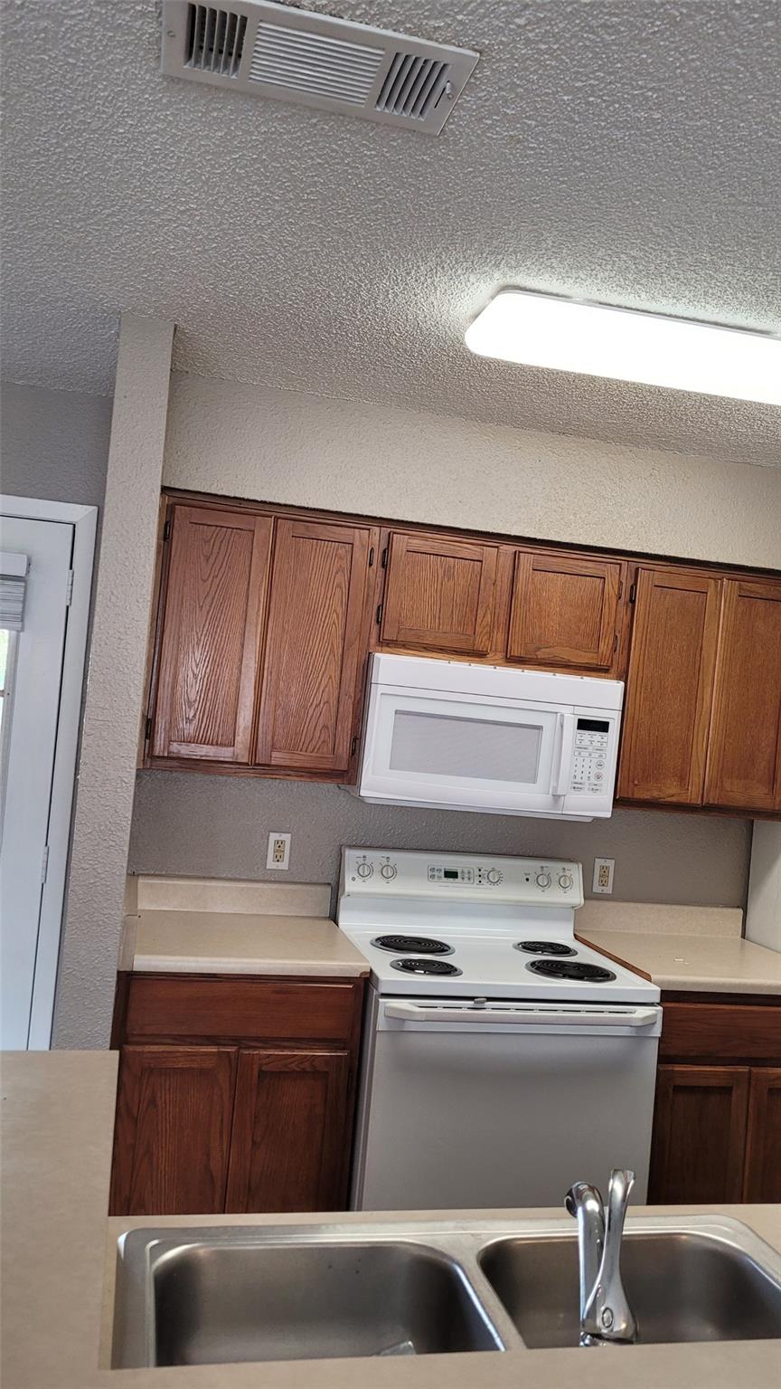 8804 Schick Rd # C, Austin, TX 78729