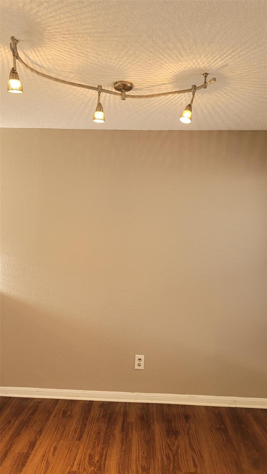 8804 Schick Rd # C, Austin, TX 78729