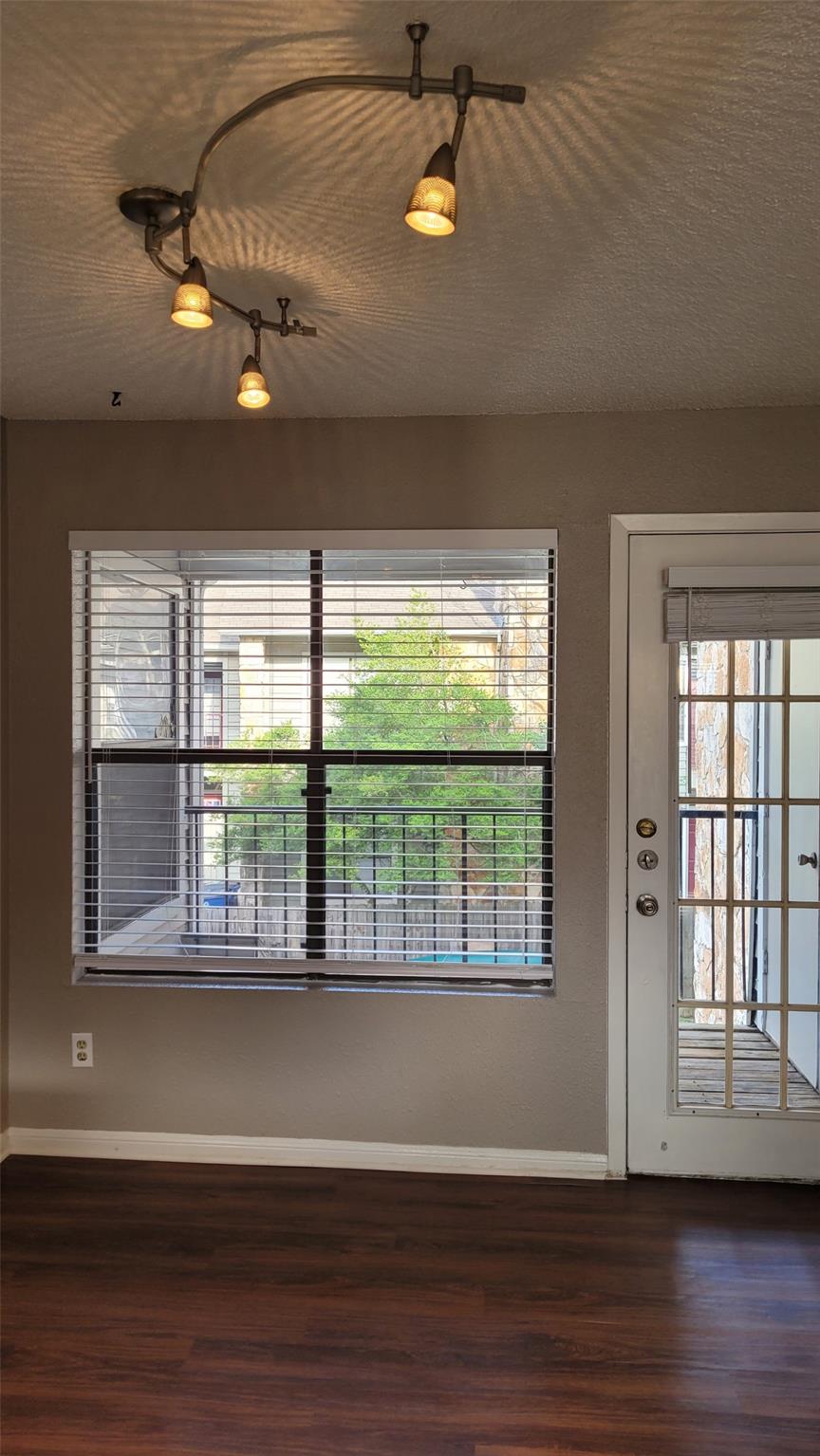 8804 Schick Rd # C, Austin, TX 78729