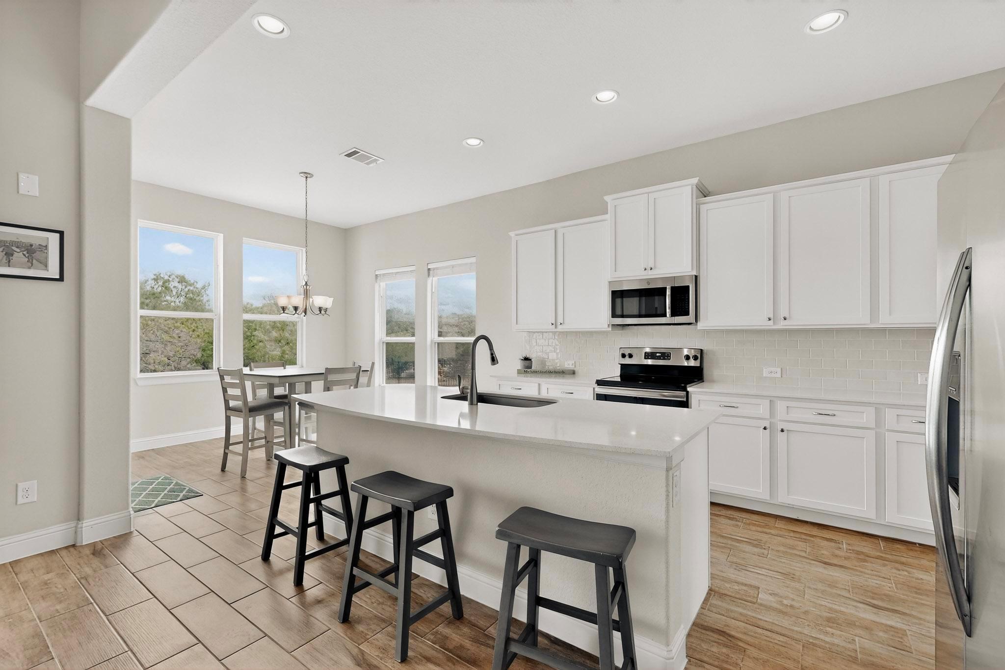 173 Double Eagle Ranch Dr, Cedar Creek, TX 78612