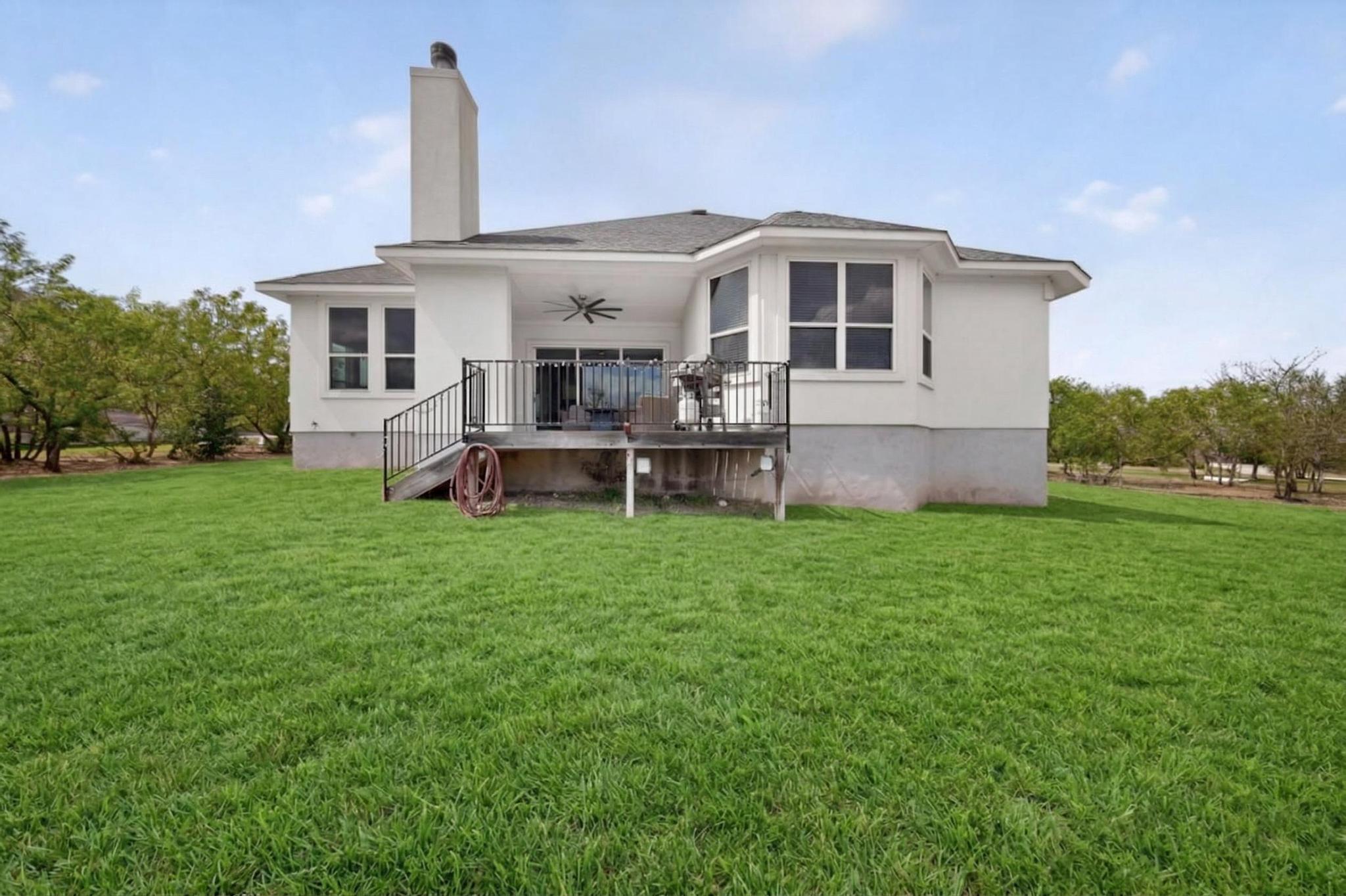 173 Double Eagle Ranch Dr, Cedar Creek, TX 78612