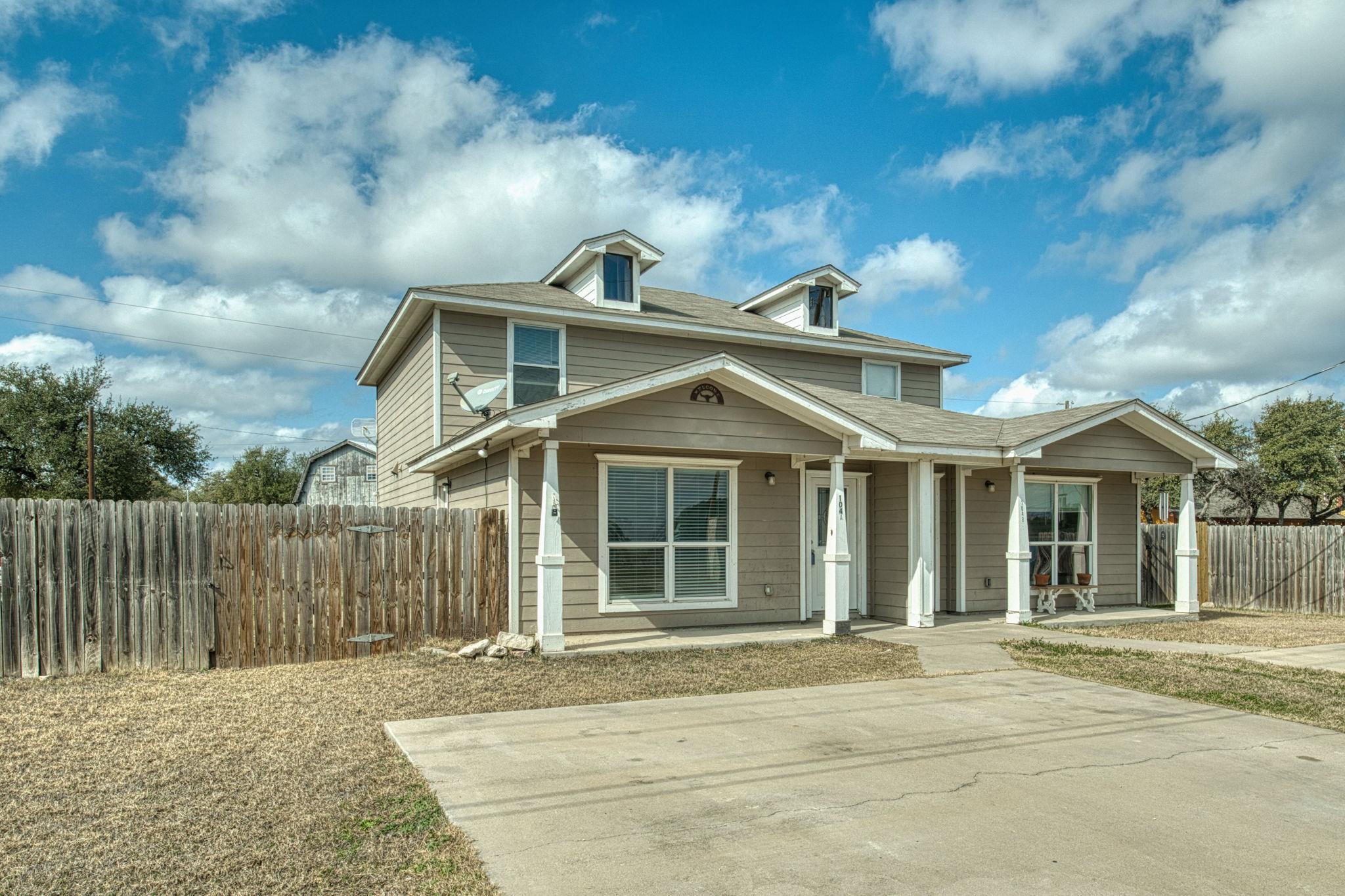 104 Castleberry Ct # A, Bertram, TX 78605
