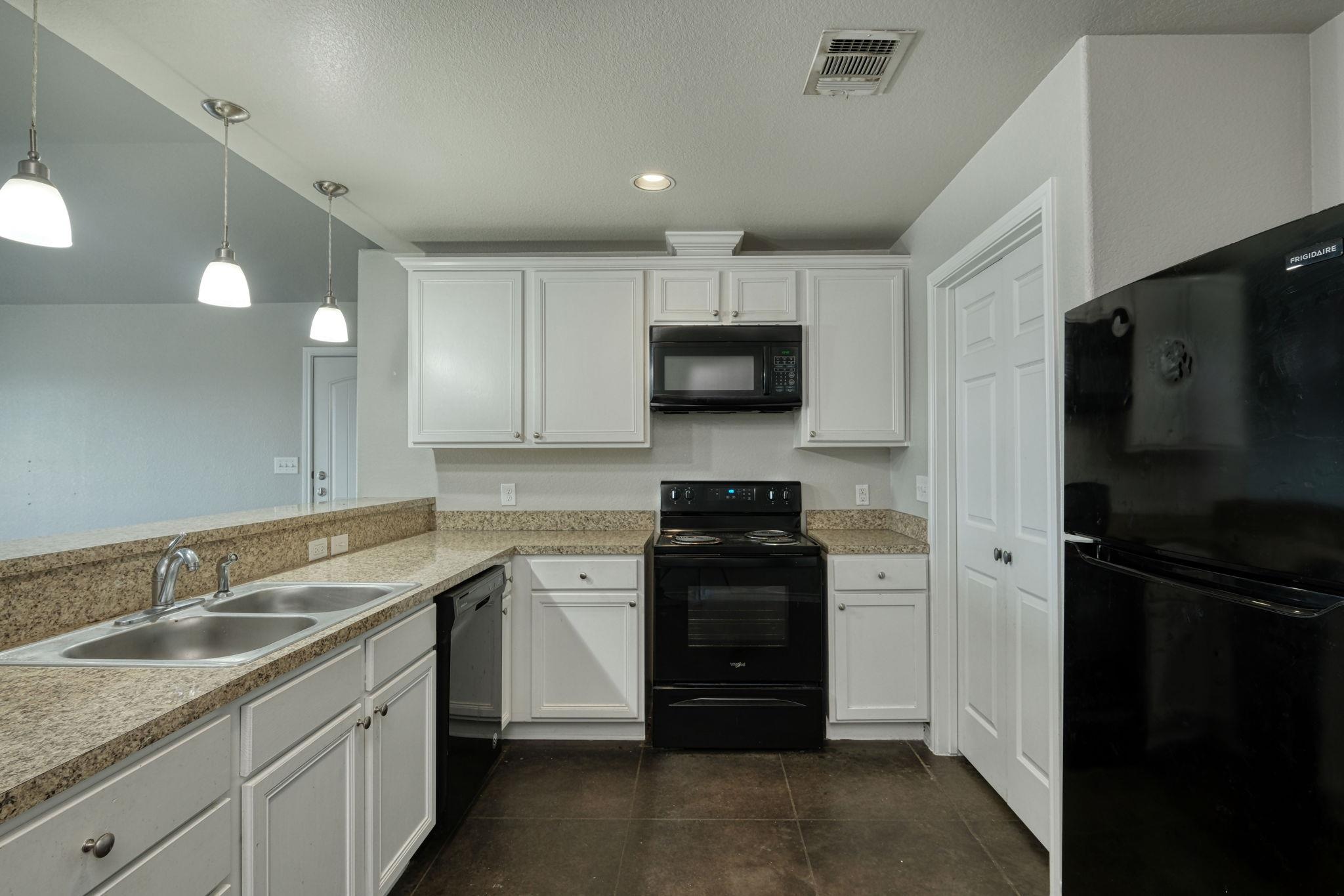 104 Castleberry Ct # A, Bertram, TX 78605