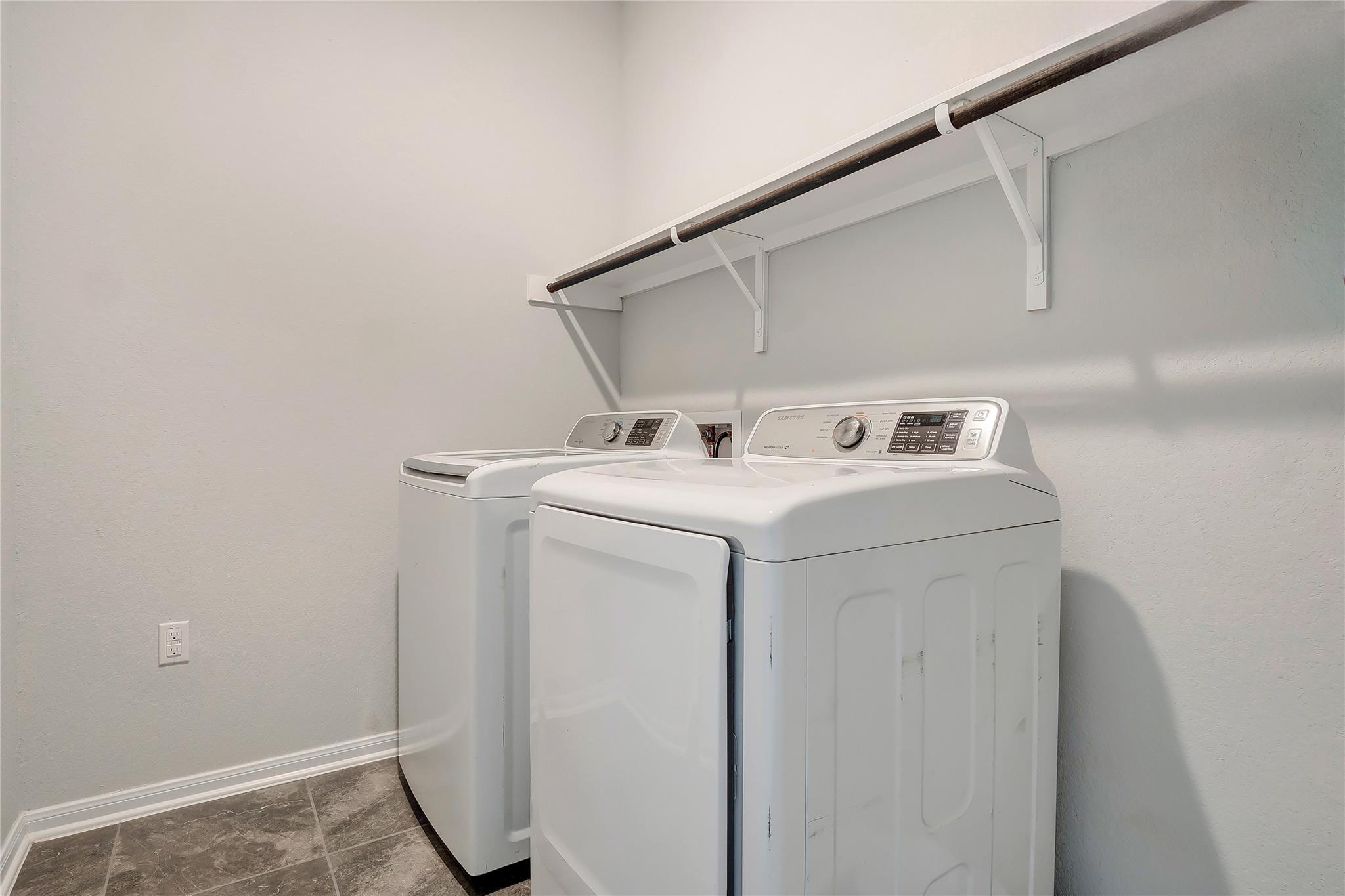 574 Sugar Cane Rd, Buda, TX 78610