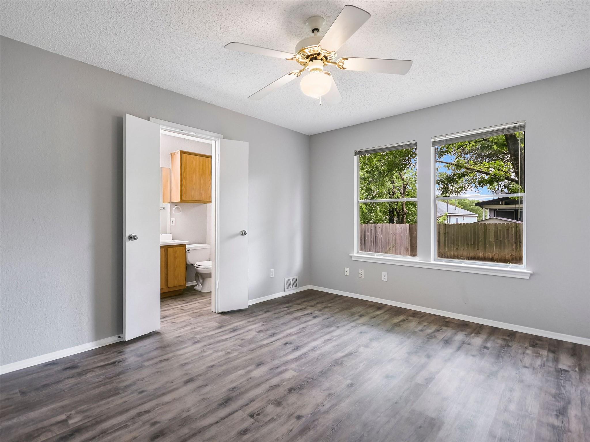 1411 Hollow Tree Blvd, Round Rock, TX 78681