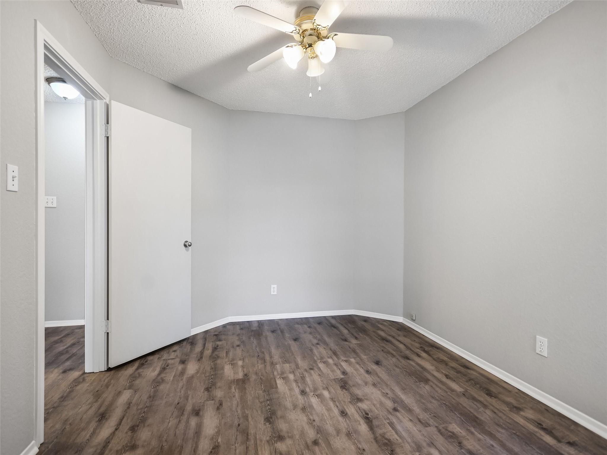 1411 Hollow Tree Blvd, Round Rock, TX 78681