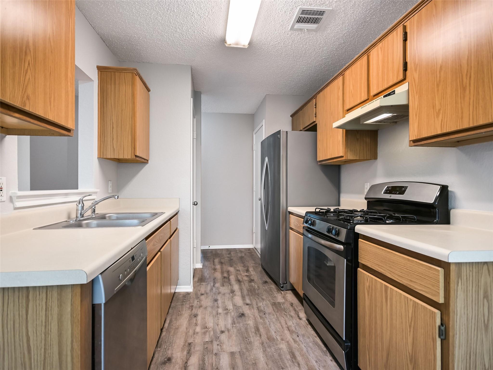 1411 Hollow Tree Blvd, Round Rock, TX 78681