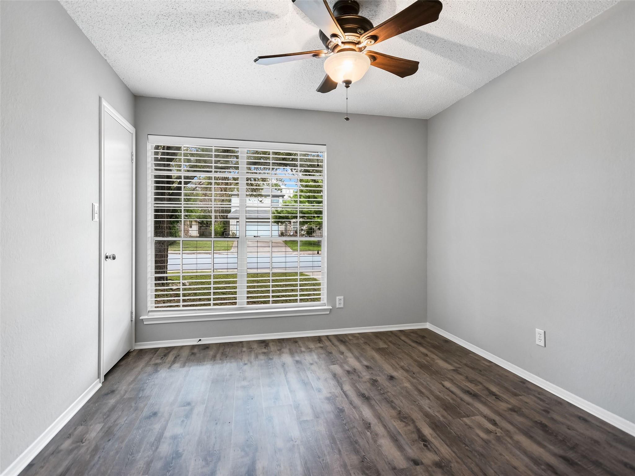 1411 Hollow Tree Blvd, Round Rock, TX 78681