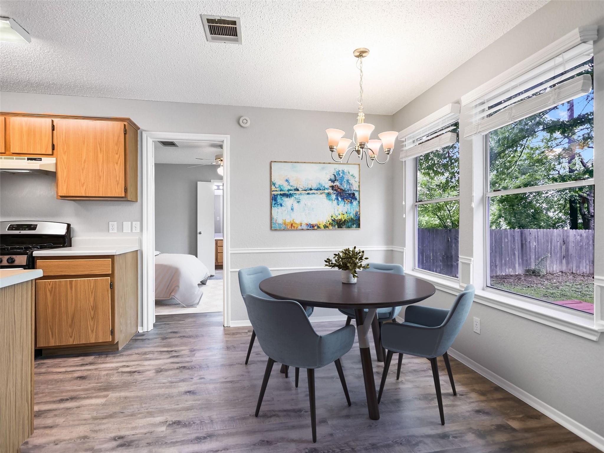 1411 Hollow Tree Blvd, Round Rock, TX 78681