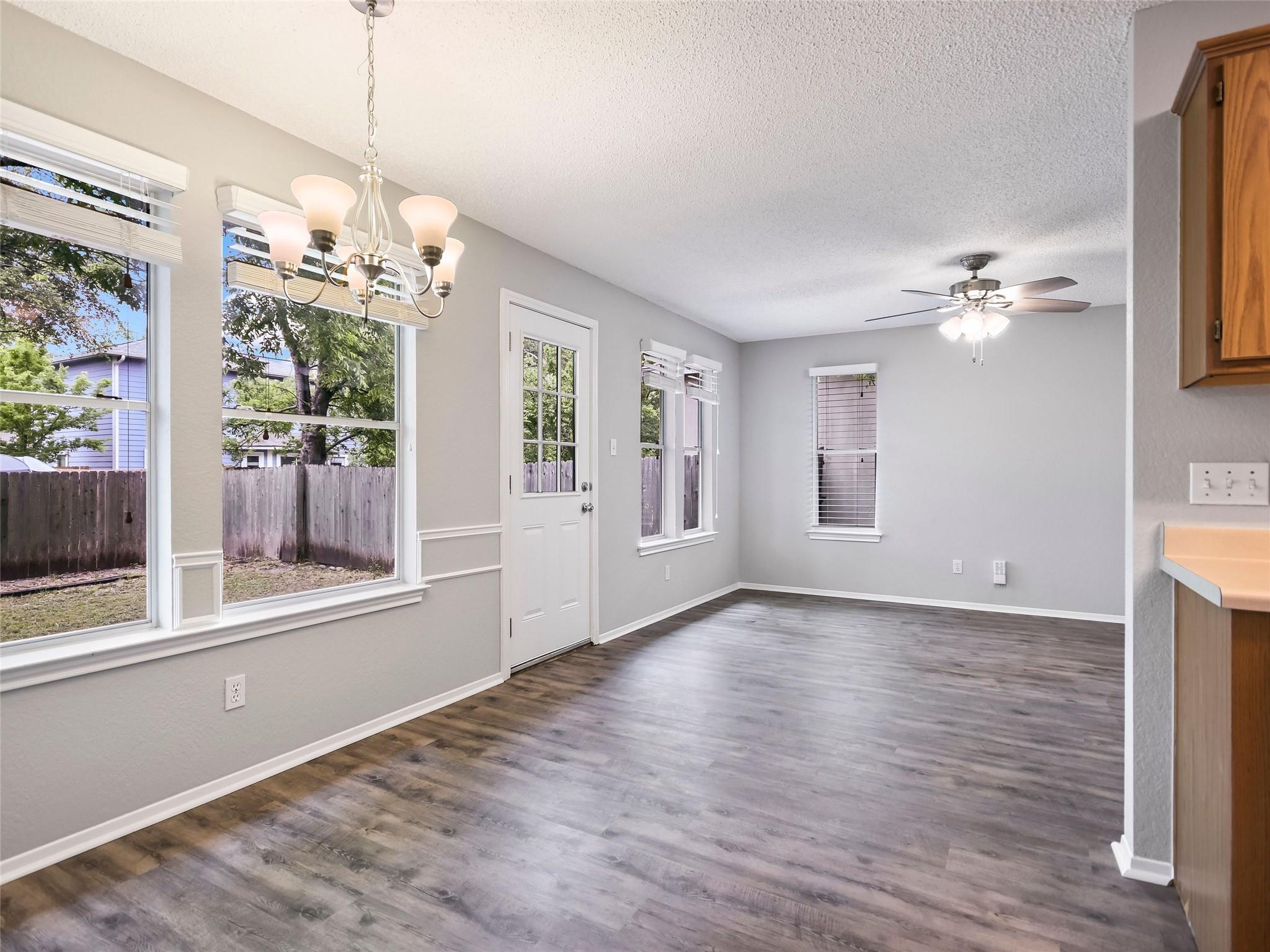 1411 Hollow Tree Blvd, Round Rock, TX 78681