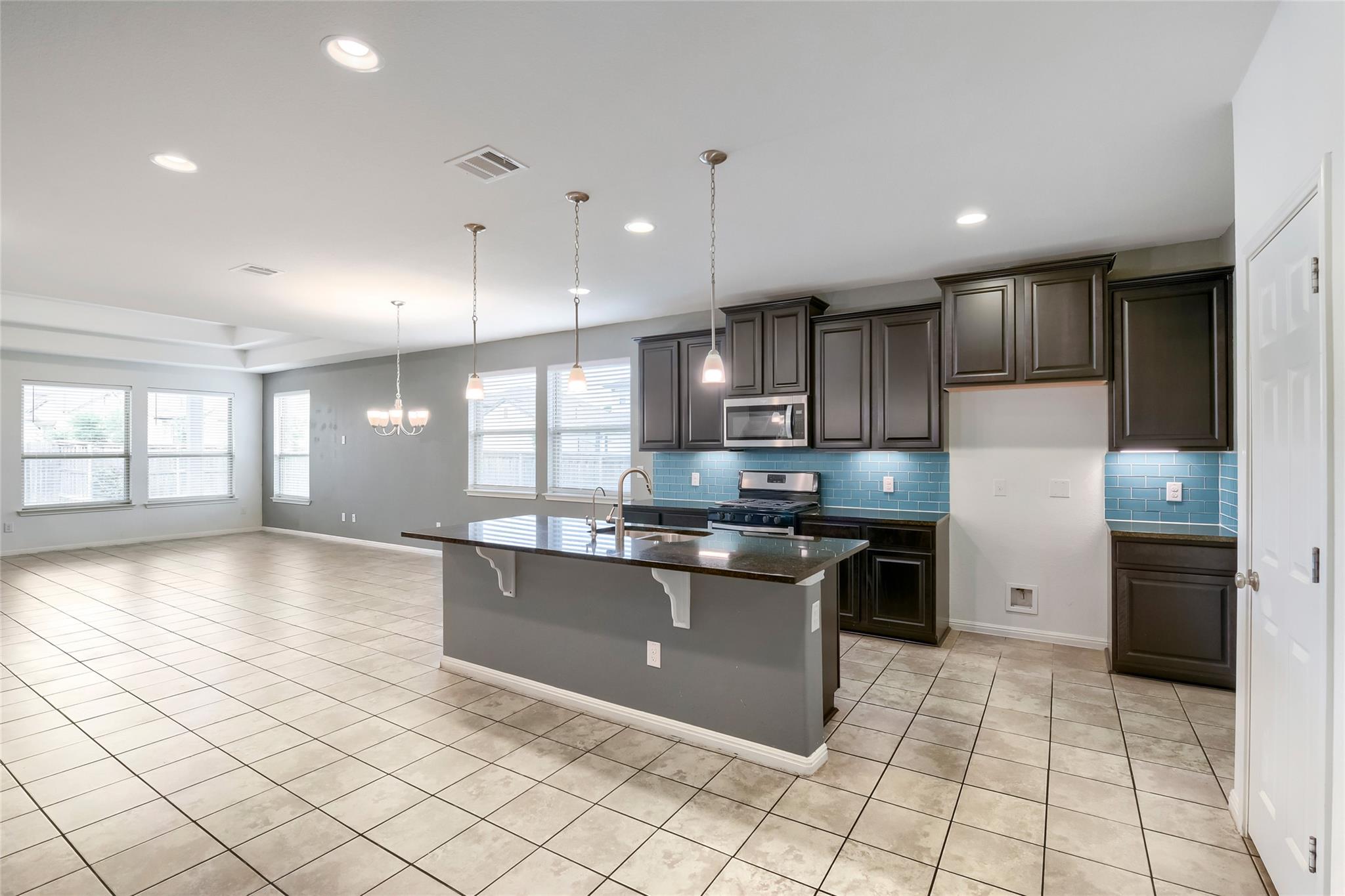 421 La Joya Pass, Leander, TX 78641