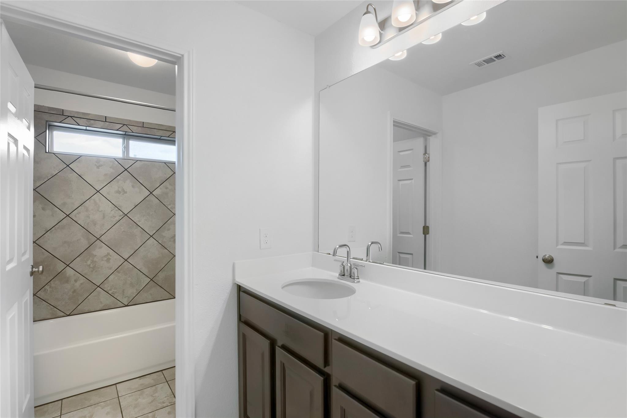 421 La Joya Pass, Leander, TX 78641