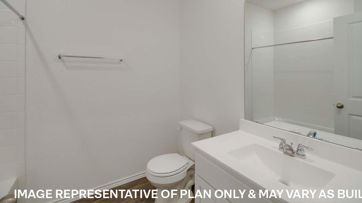 207B HARRISON Xing, Uhland, TX 78640