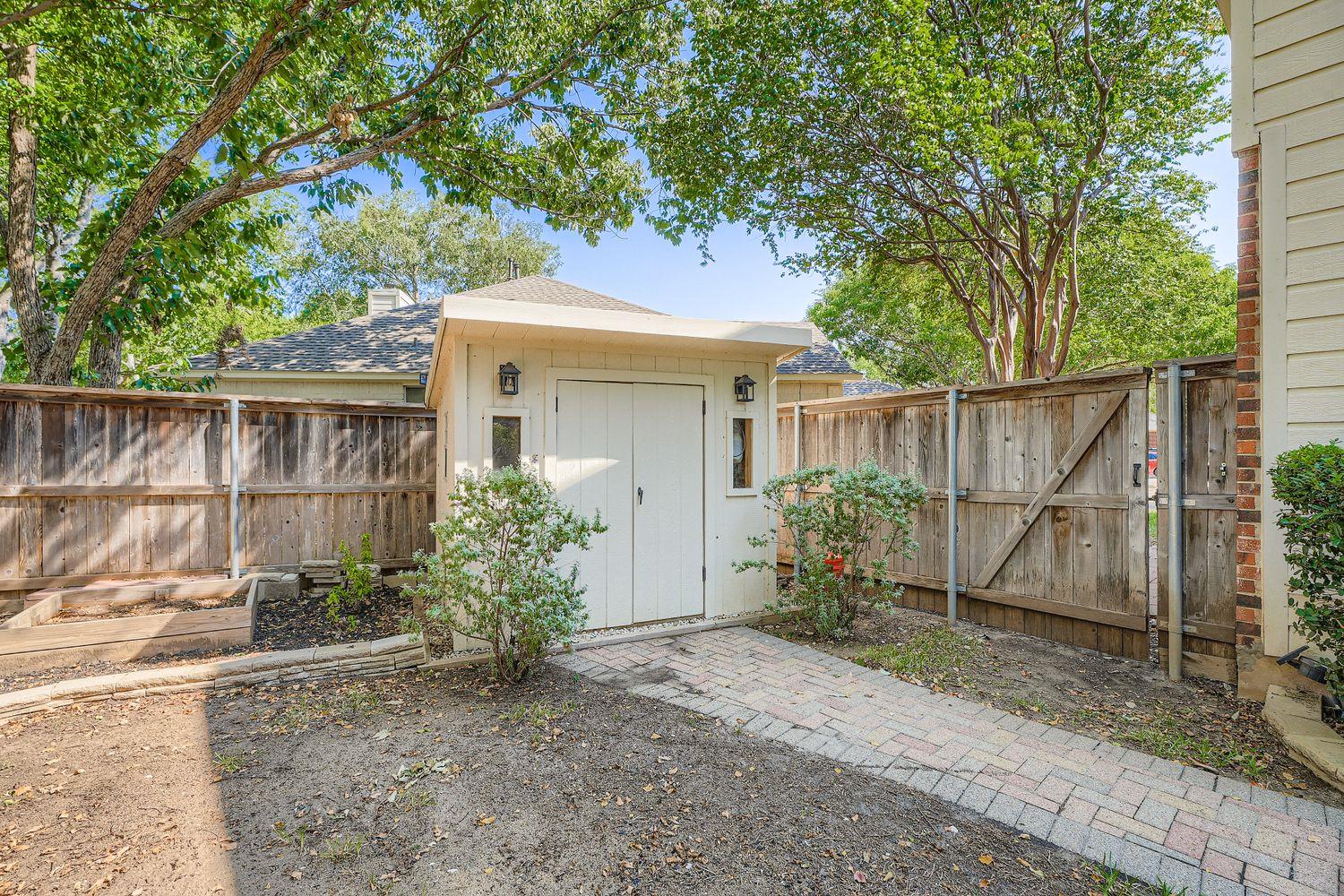 2600 Winding Brook Dr, Austin, TX 78748