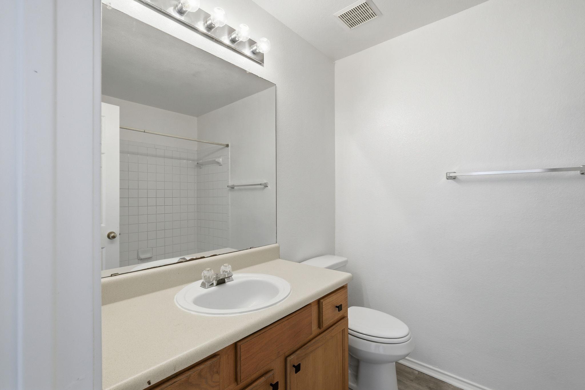 2849 SOUTHAMPTON Way # B, Round Rock, TX 78664