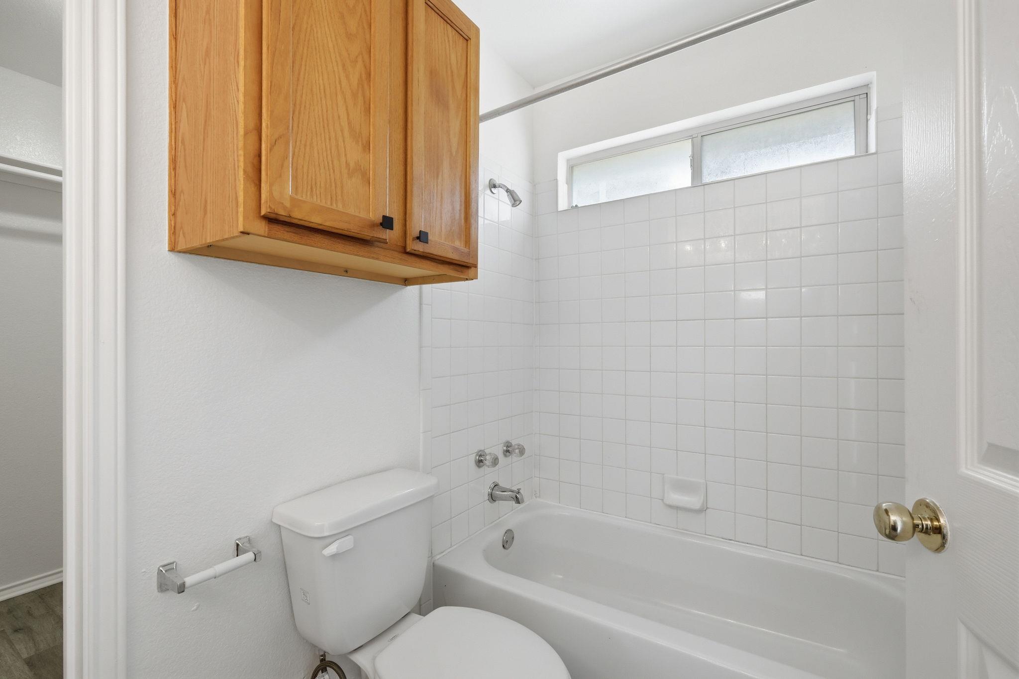 2849 SOUTHAMPTON Way # B, Round Rock, TX 78664