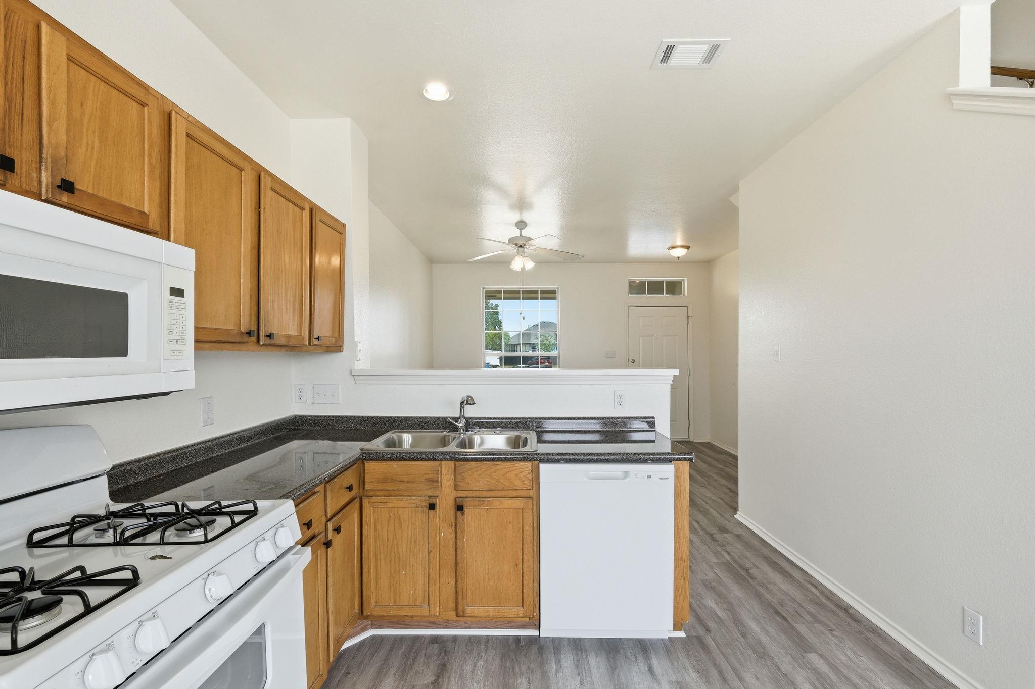 2849 SOUTHAMPTON Way # B, Round Rock, TX 78664