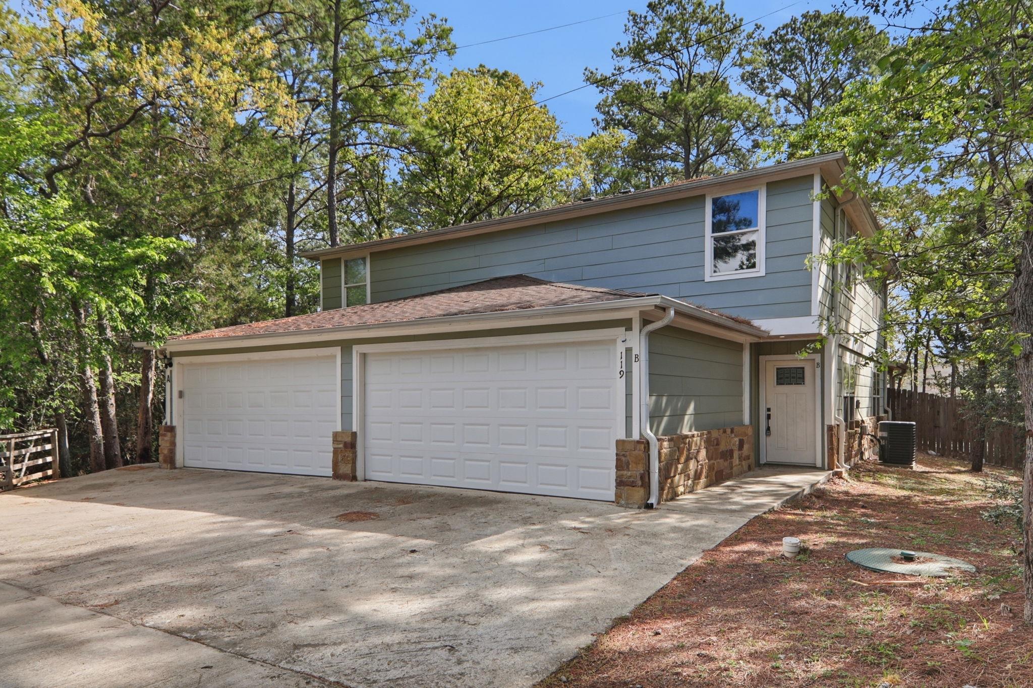 119 N Kanaio Dr, Bastrop, TX 78602