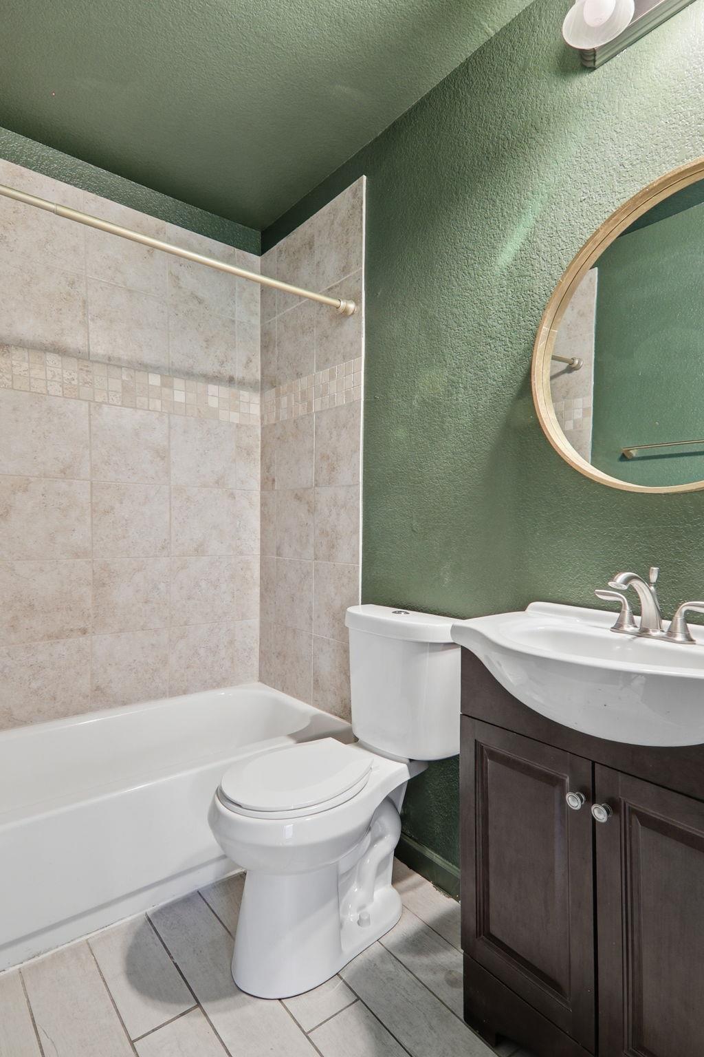 119 N Kanaio Dr, Bastrop, TX 78602