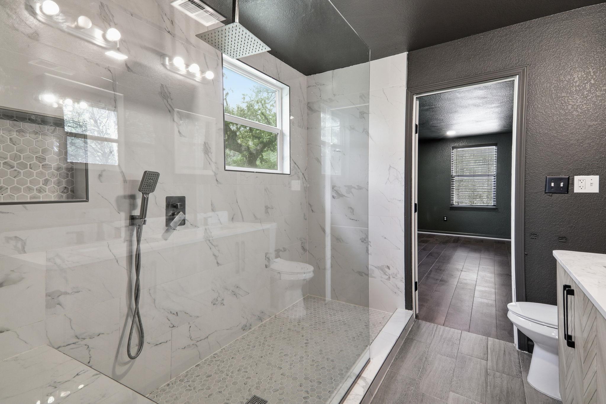 119 N Kanaio Dr, Bastrop, TX 78602