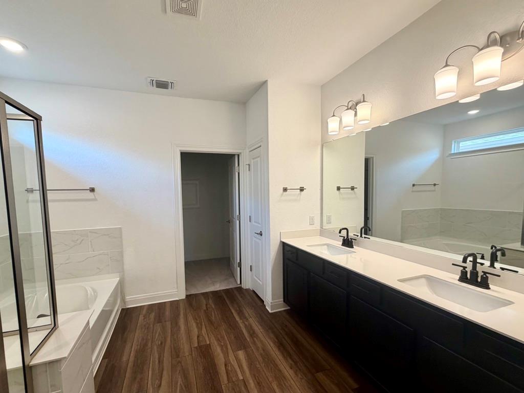 125 Slenderleaf Dr, Marble Falls, TX 78654