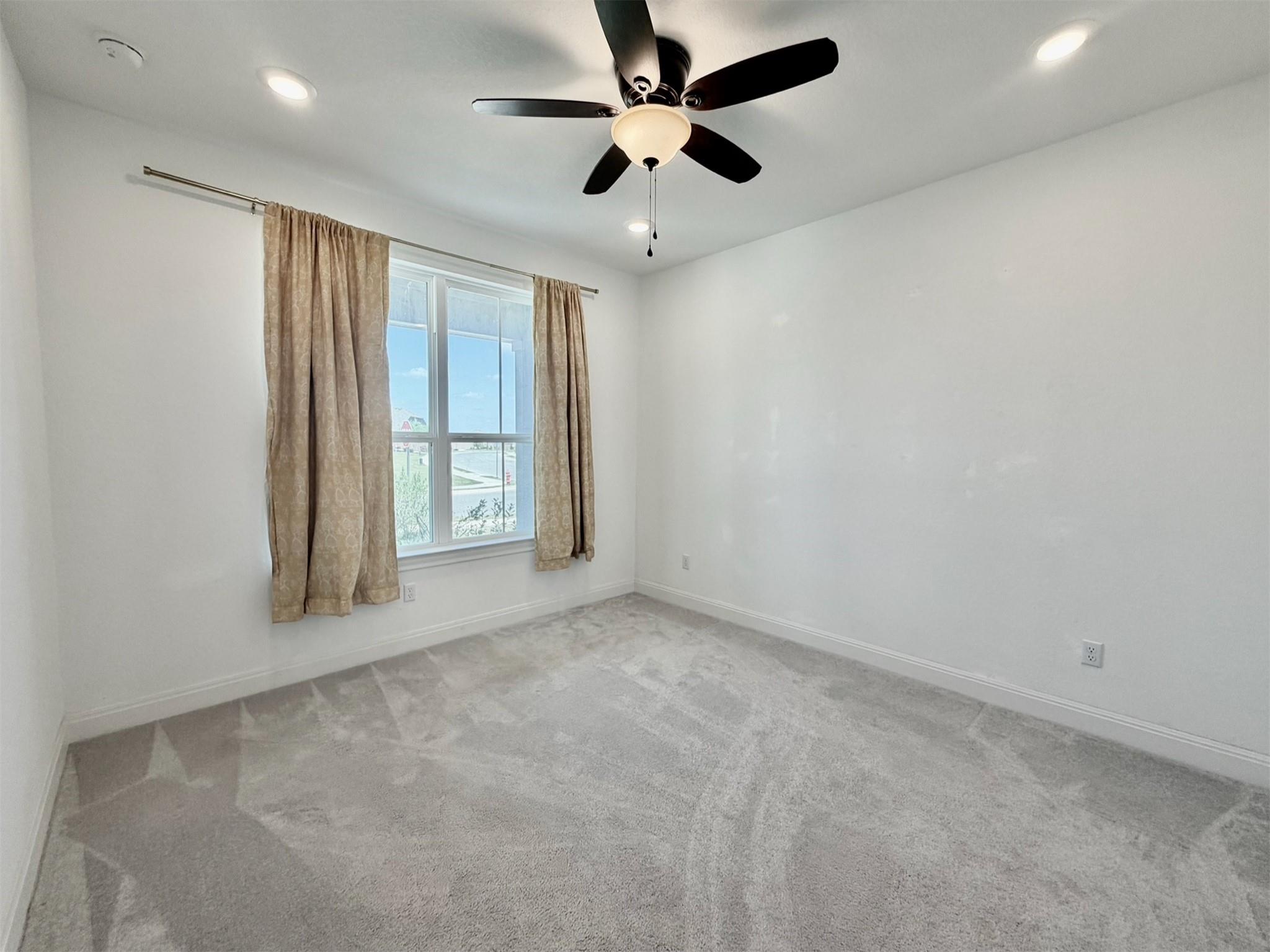 125 Slenderleaf Dr, Marble Falls, TX 78654