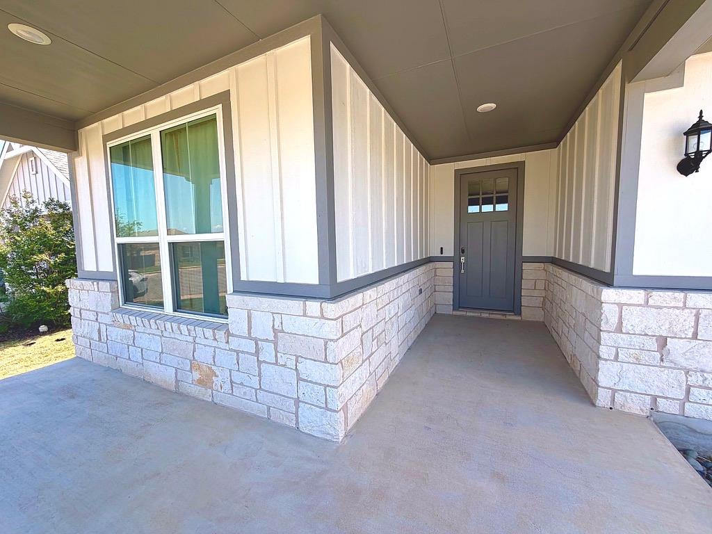 125 Slenderleaf Dr, Marble Falls, TX 78654