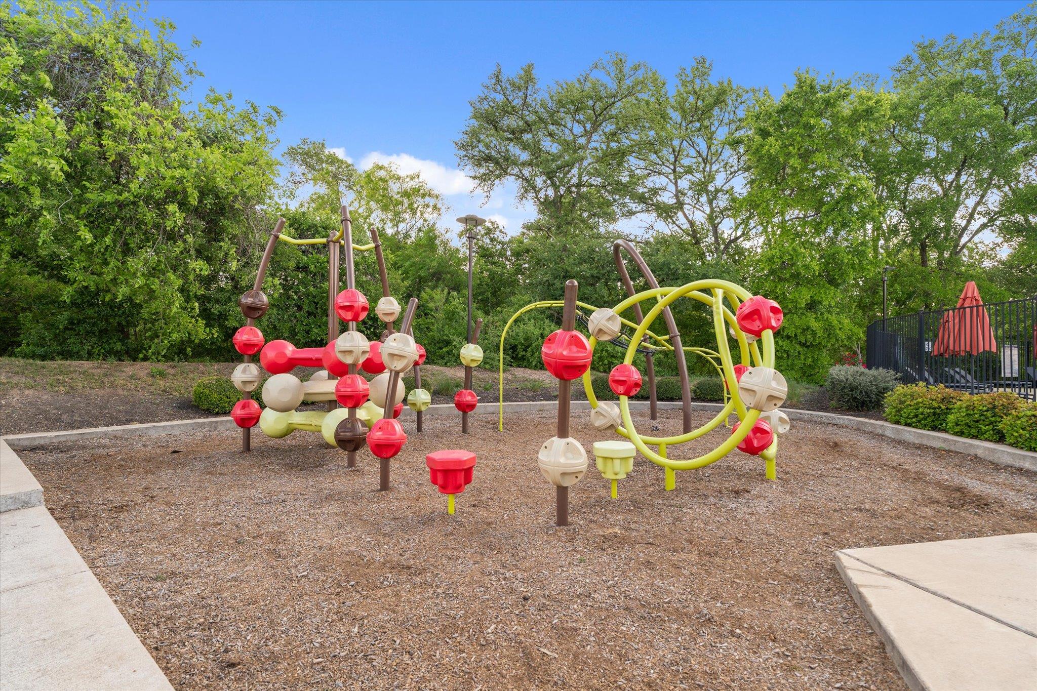 2300 Centennial Loop, Round Rock, TX 78665