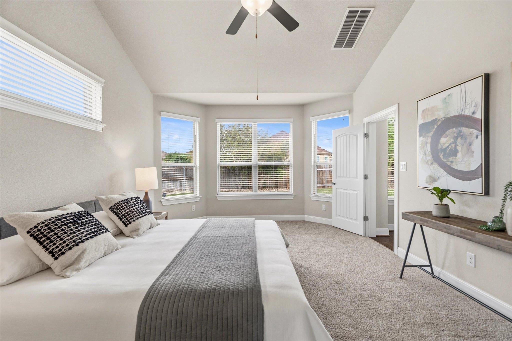 2300 Centennial Loop, Round Rock, TX 78665