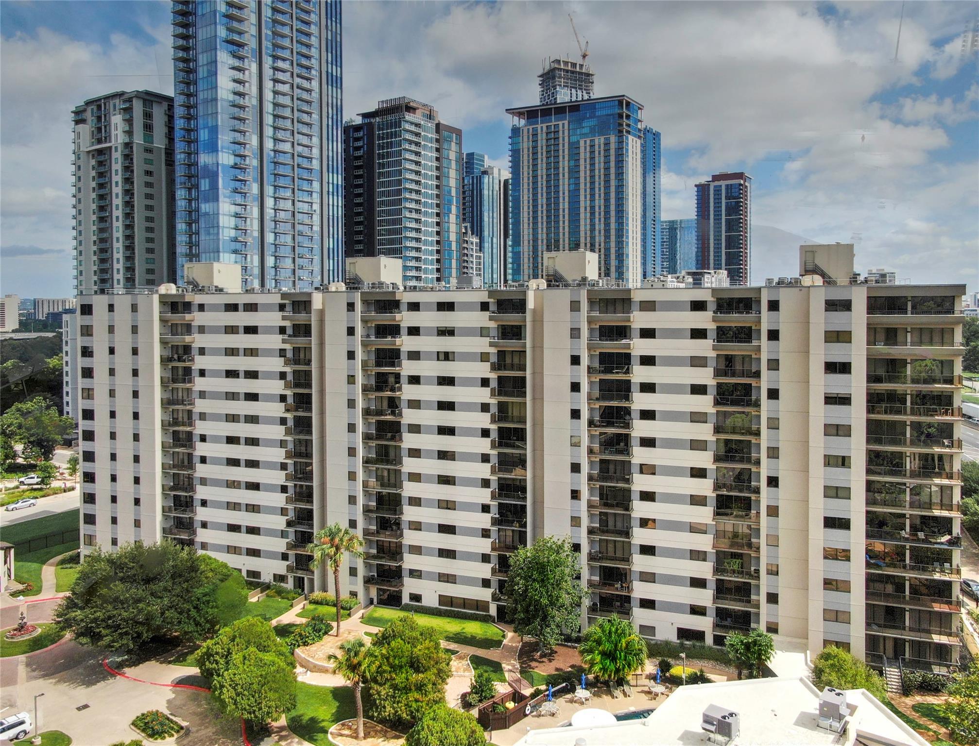 40 N Interstate 35 Expy # 2C2, Austin, TX 78701