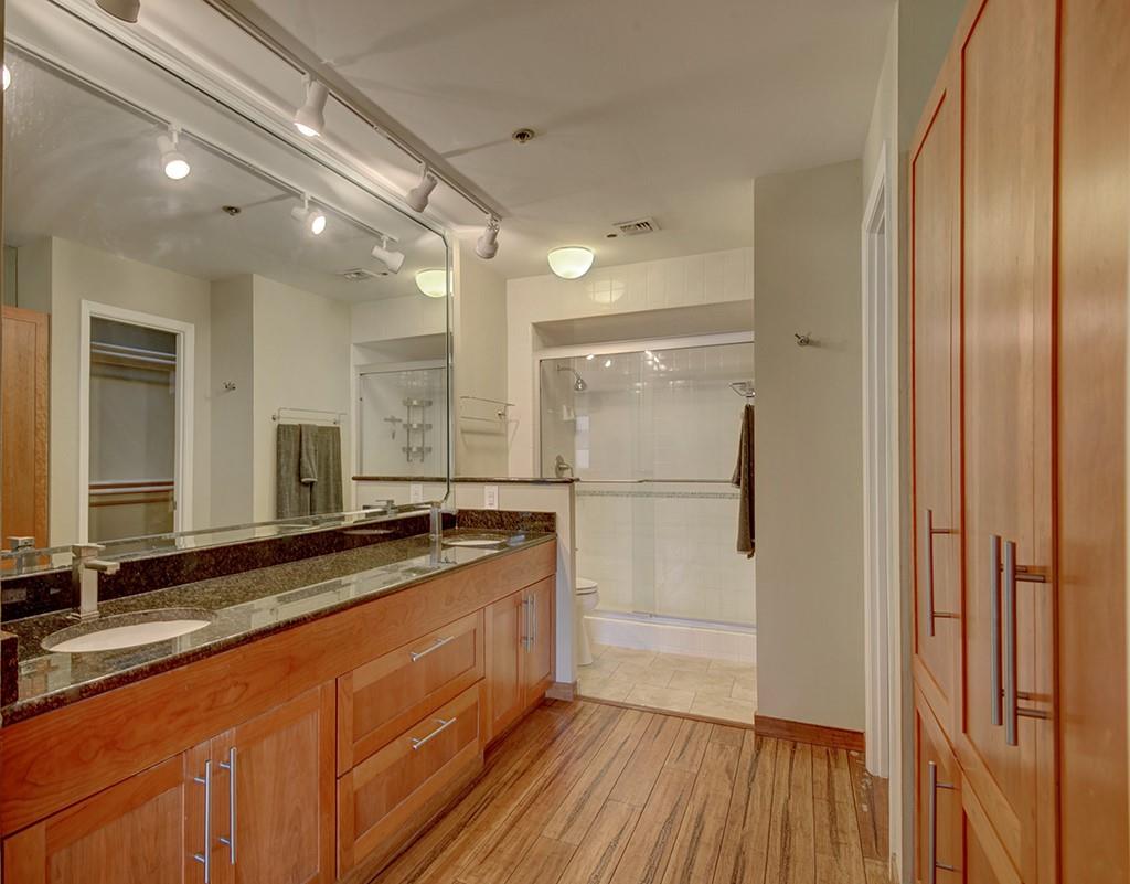 40 N Interstate 35 Expy # 2C2, Austin, TX 78701