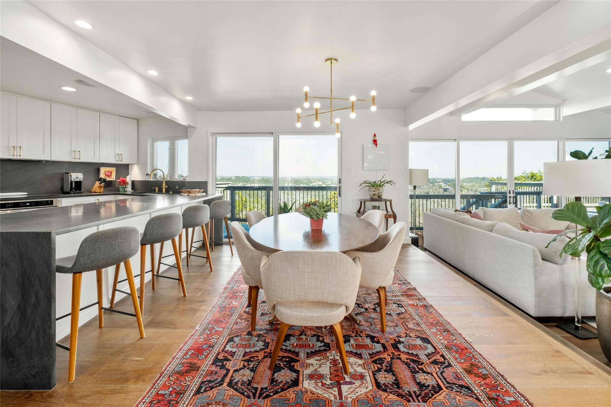 1000 Redbud Trl, West Lake Hills, TX 78746