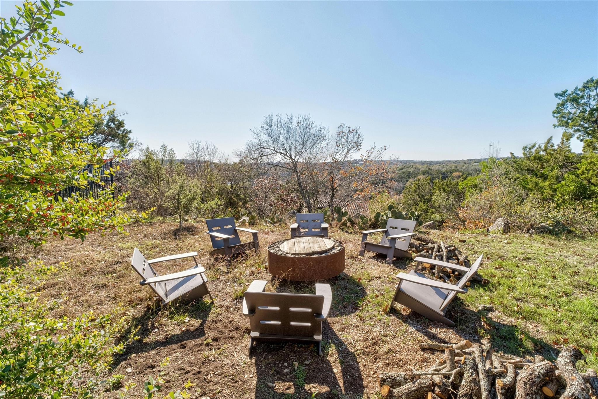 1000 Redbud Trl, West Lake Hills, TX 78746