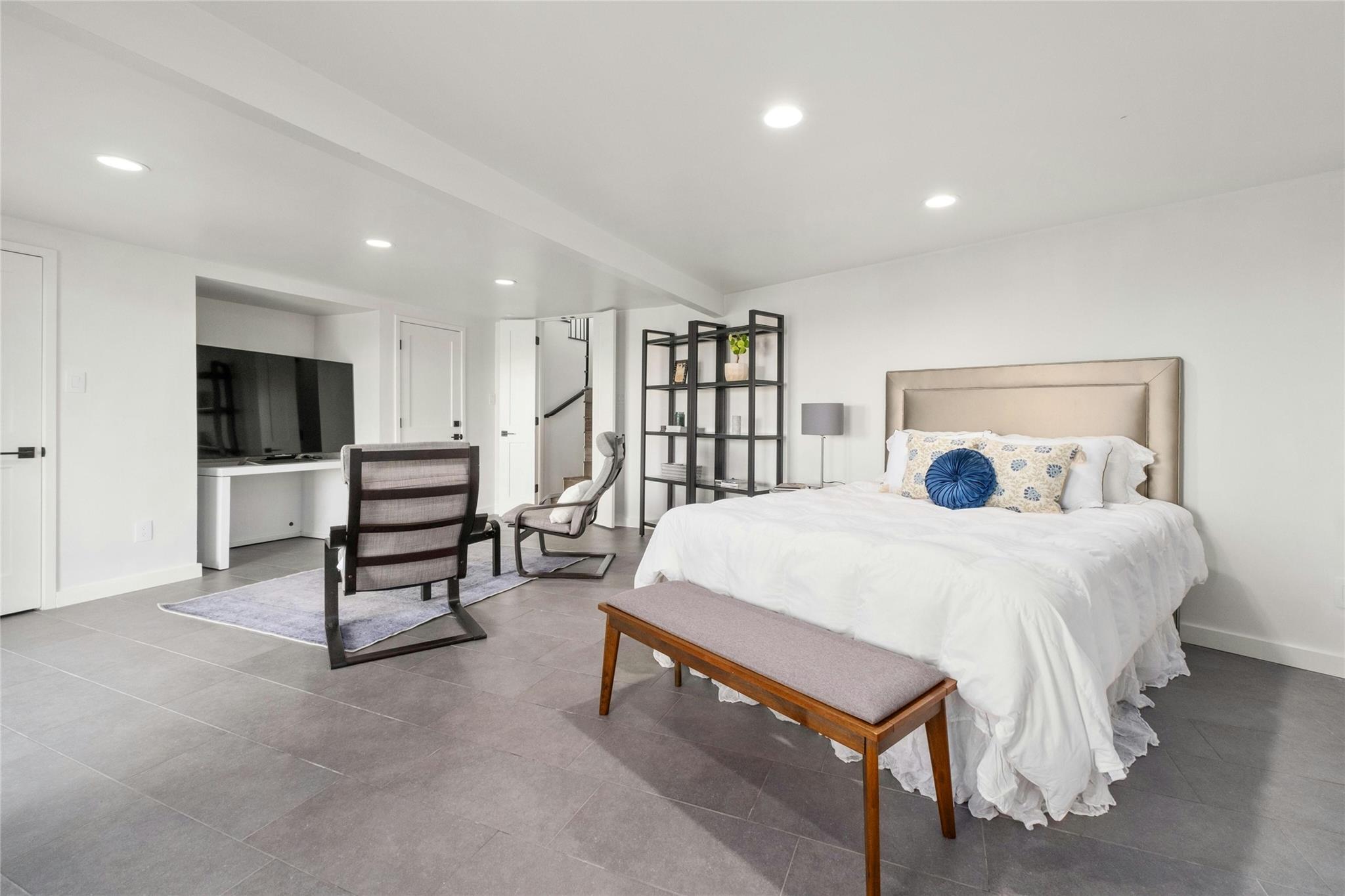 1000 Redbud Trl, West Lake Hills, TX 78746