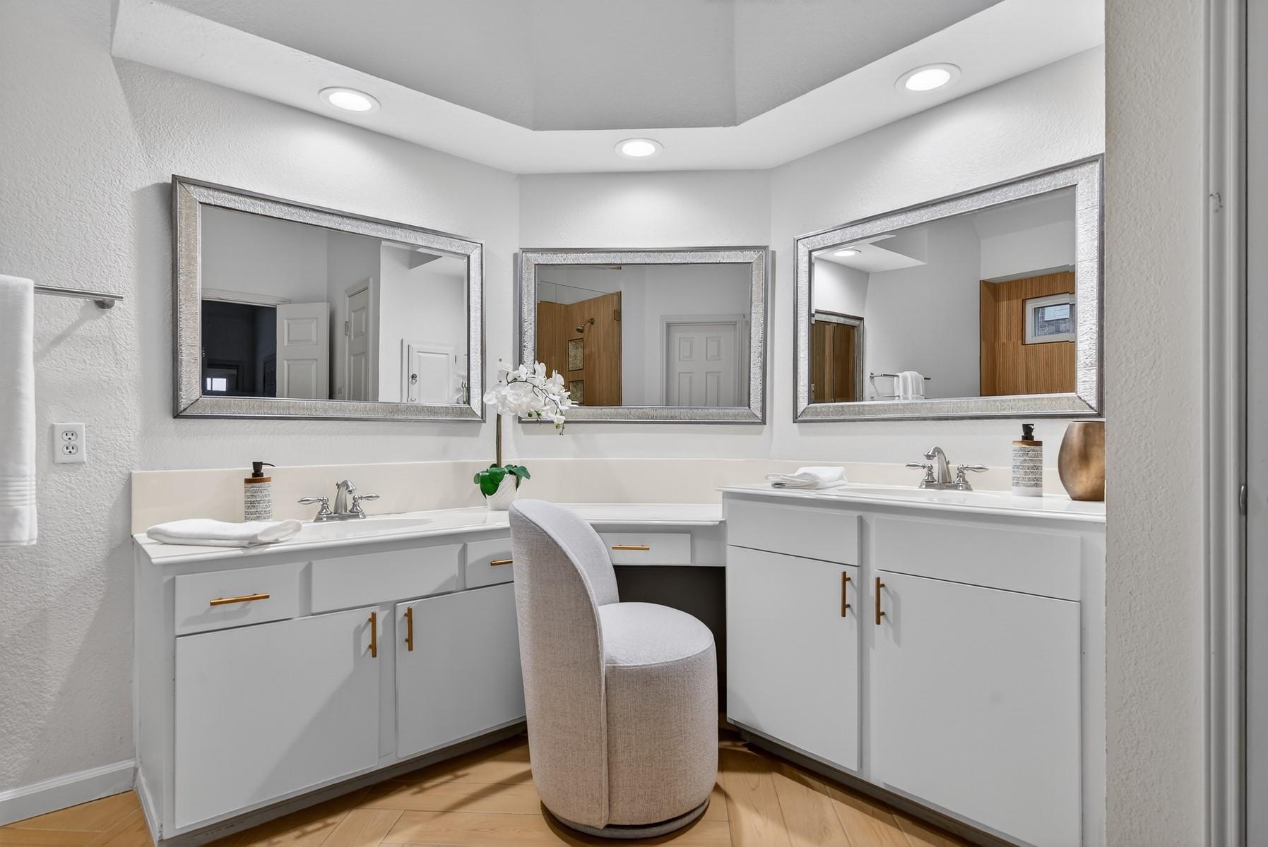 11422 Rustic Rock Dr, Austin, TX 78750