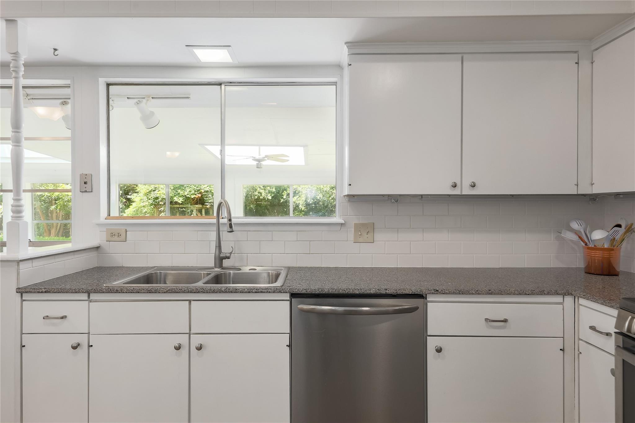 1007 Quail Park Dr, Austin, TX 78758