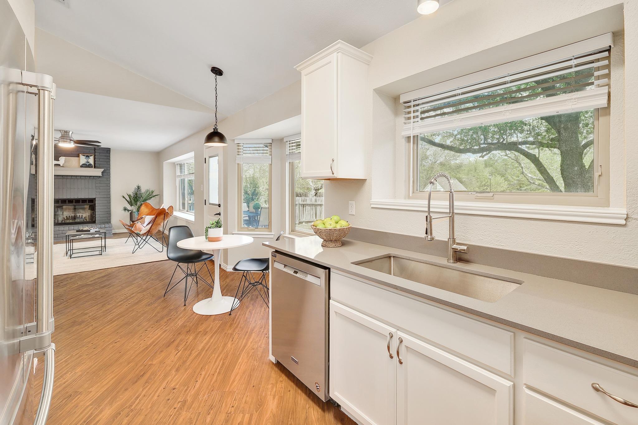 1206 Settlers Valley Dr, Pflugerville, TX 78660