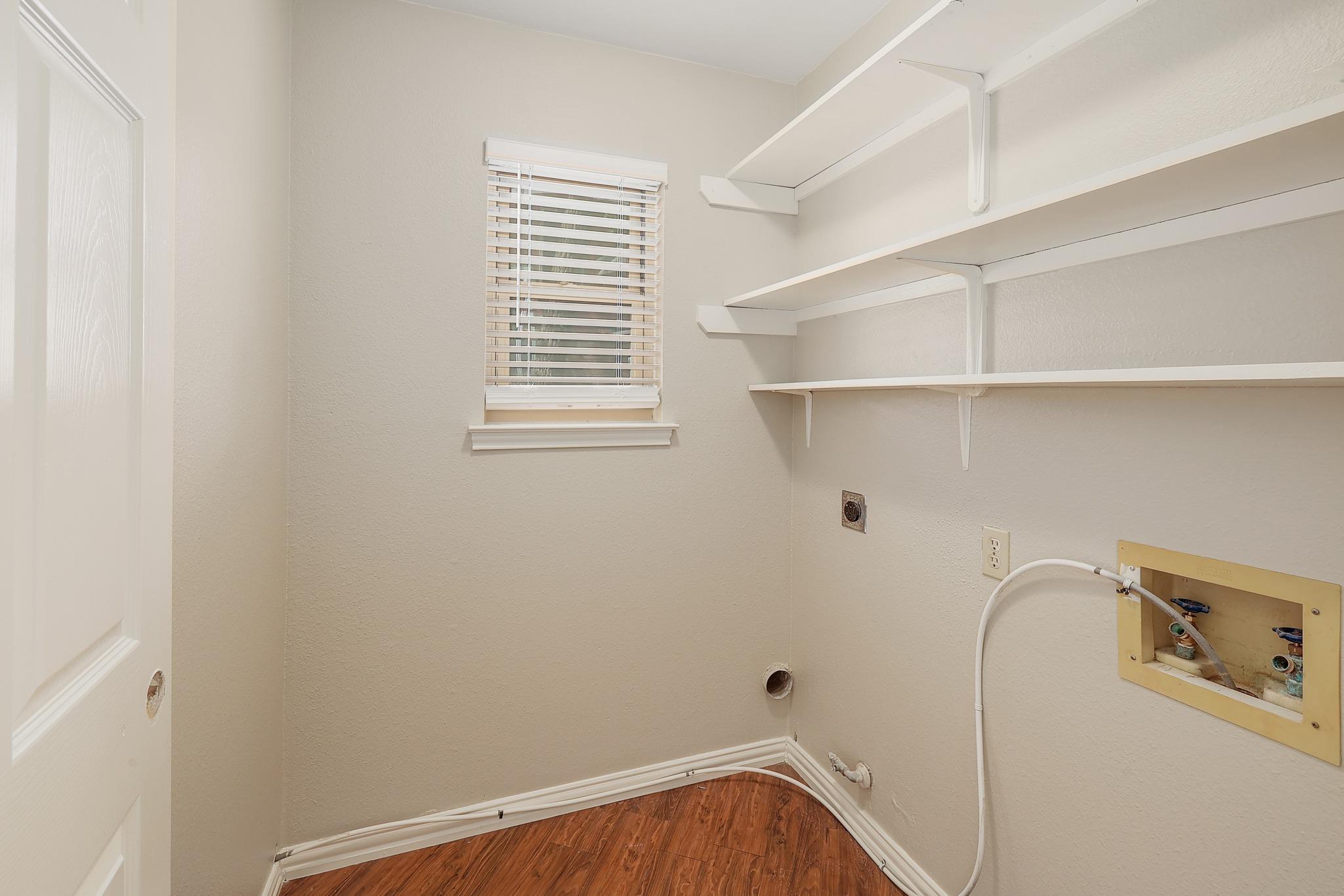 1206 Settlers Valley Dr, Pflugerville, TX 78660