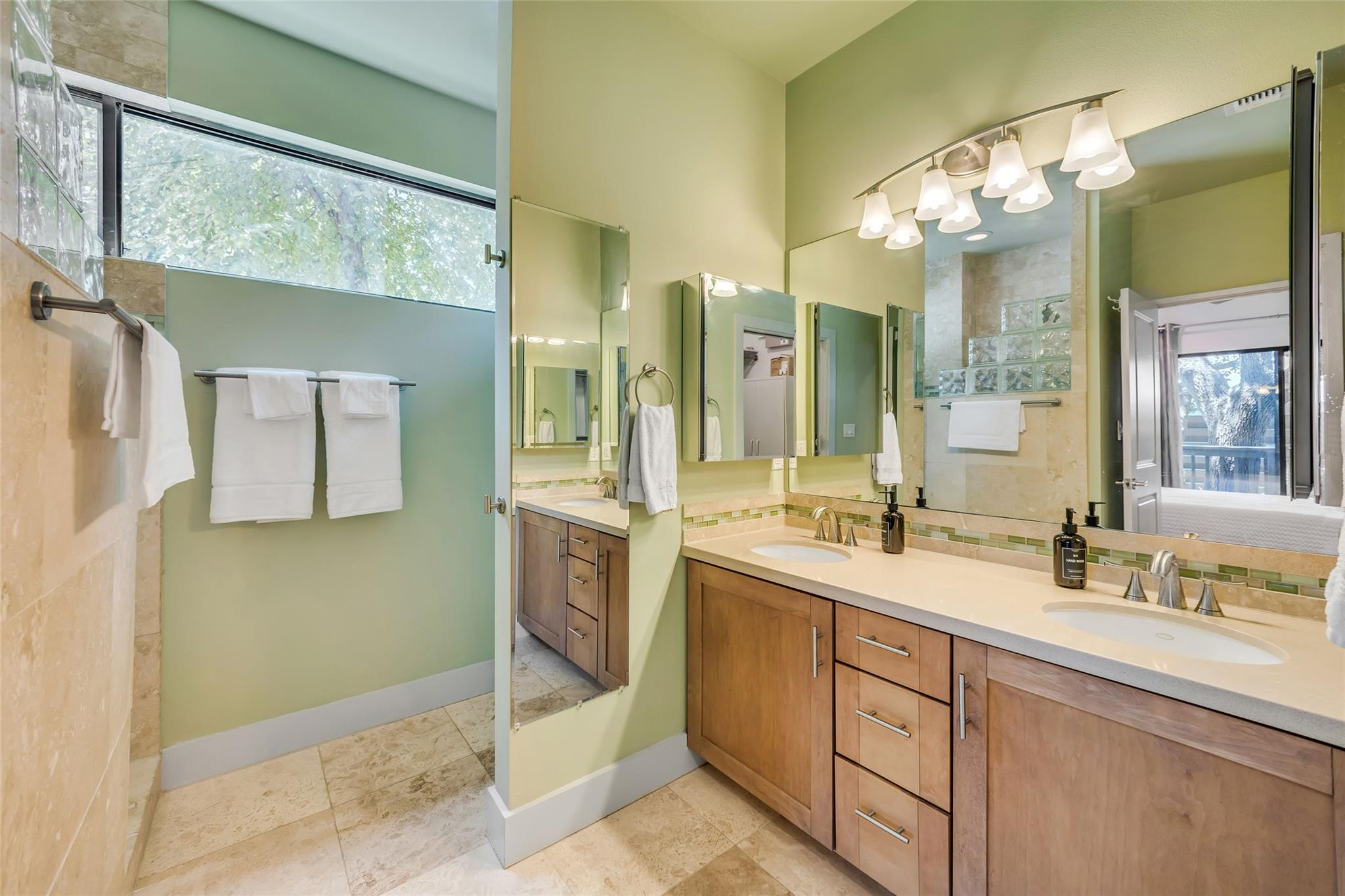 815 Columbus St, Austin, TX 78704