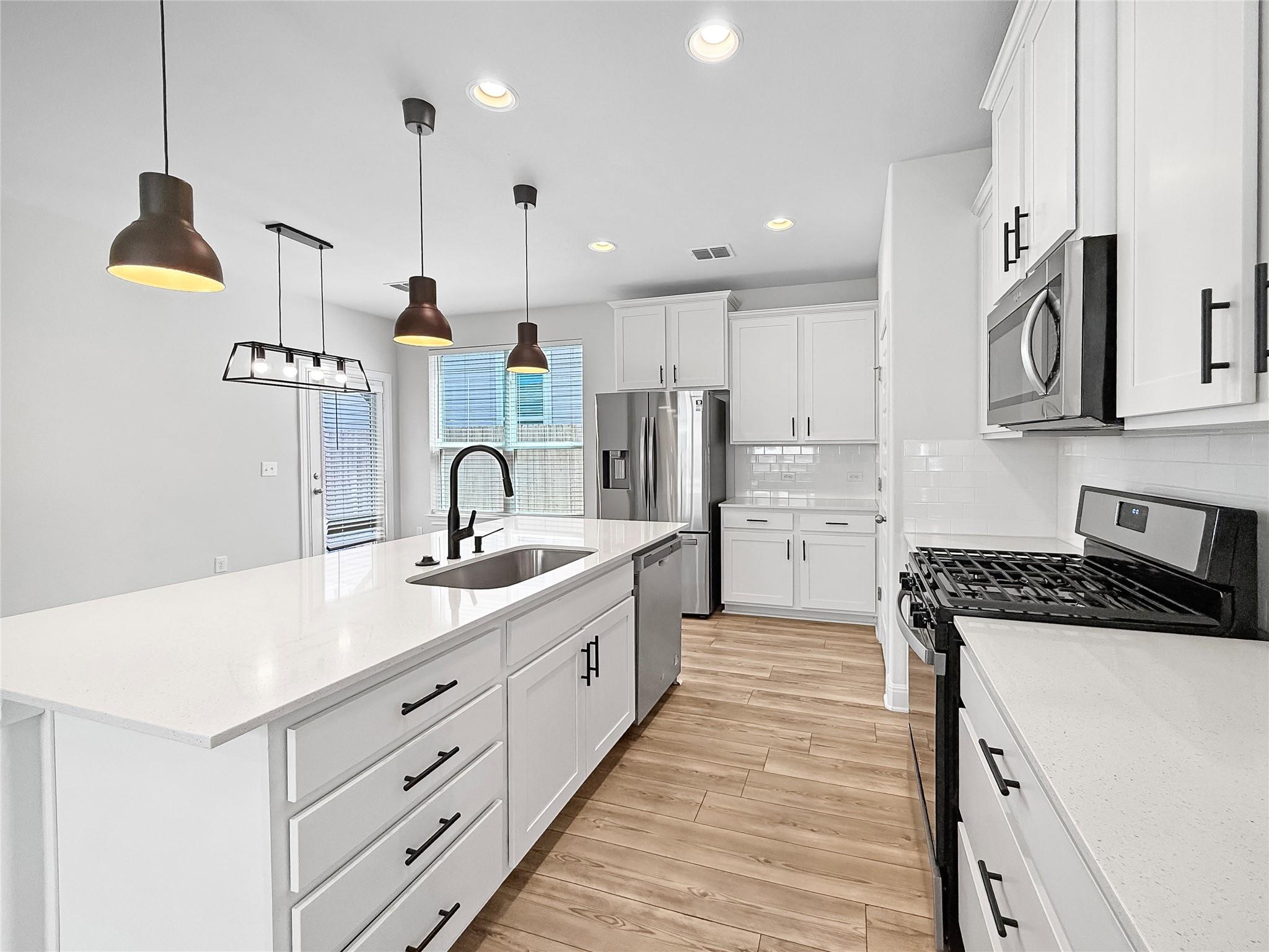 6408 Mary Lewis Dr, Austin, TX 78747