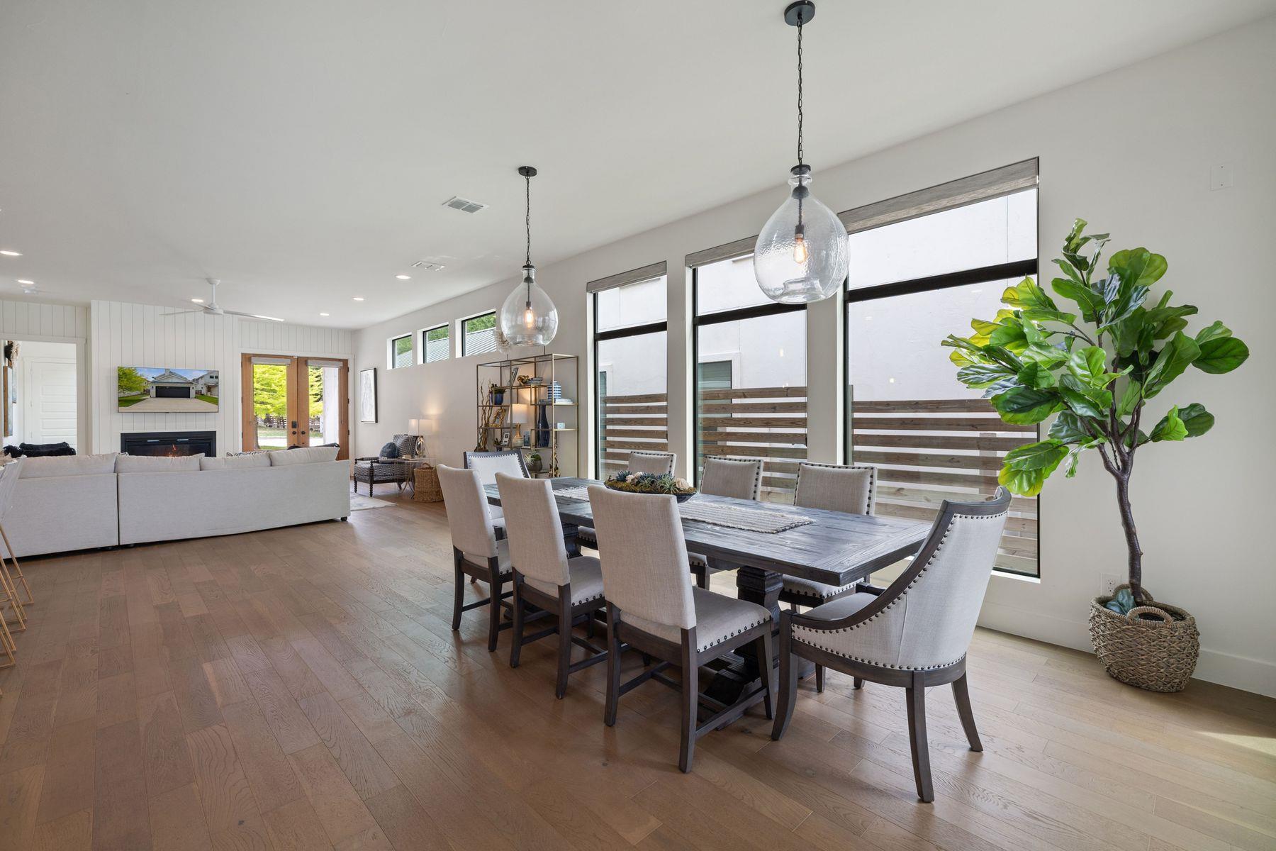 1324 Euel Moore Dr, Kingsland, TX 78639