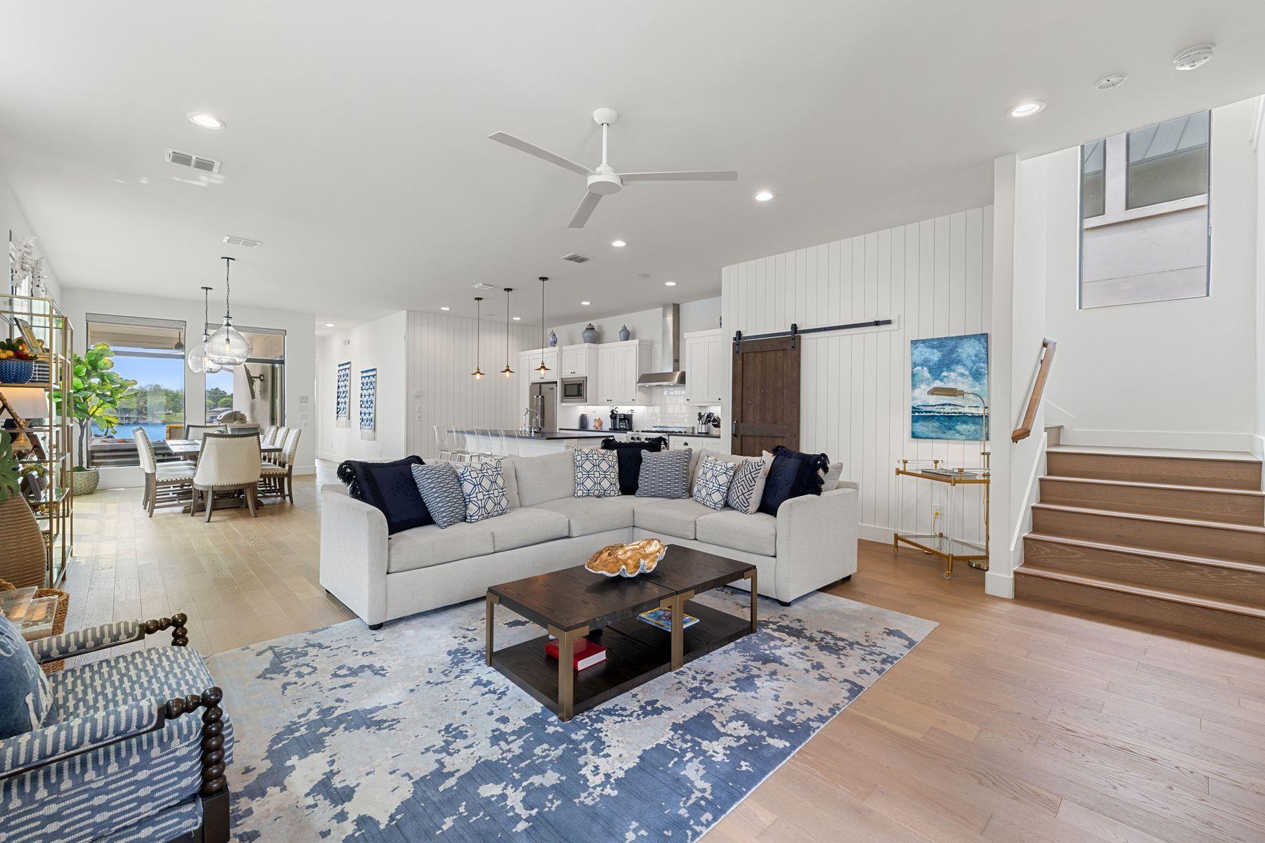 1324 Euel Moore Dr, Kingsland, TX 78639